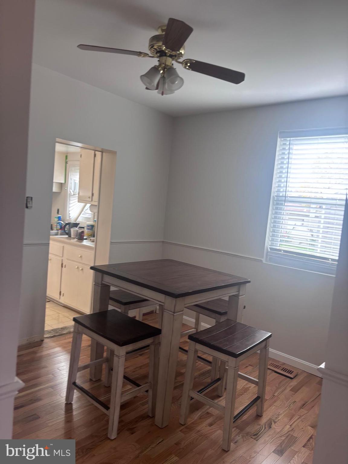 GRAY MANOR - Residential Lease