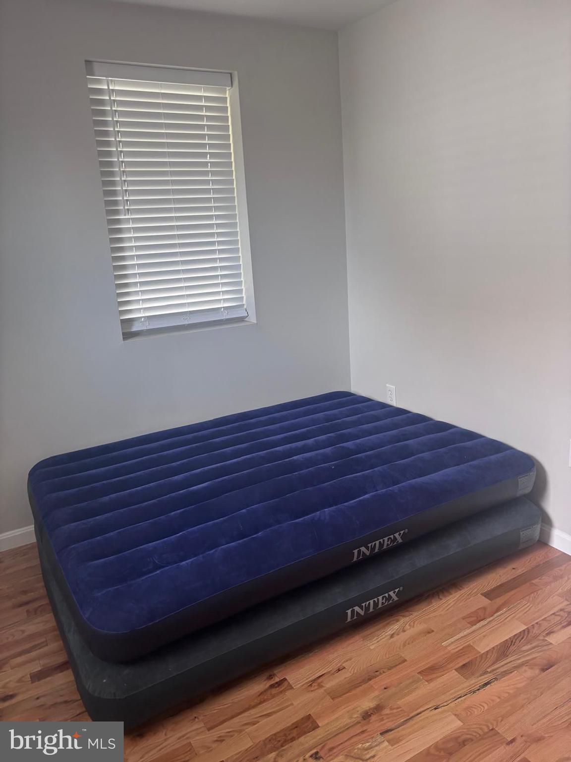 GRAY MANOR - Residential Lease