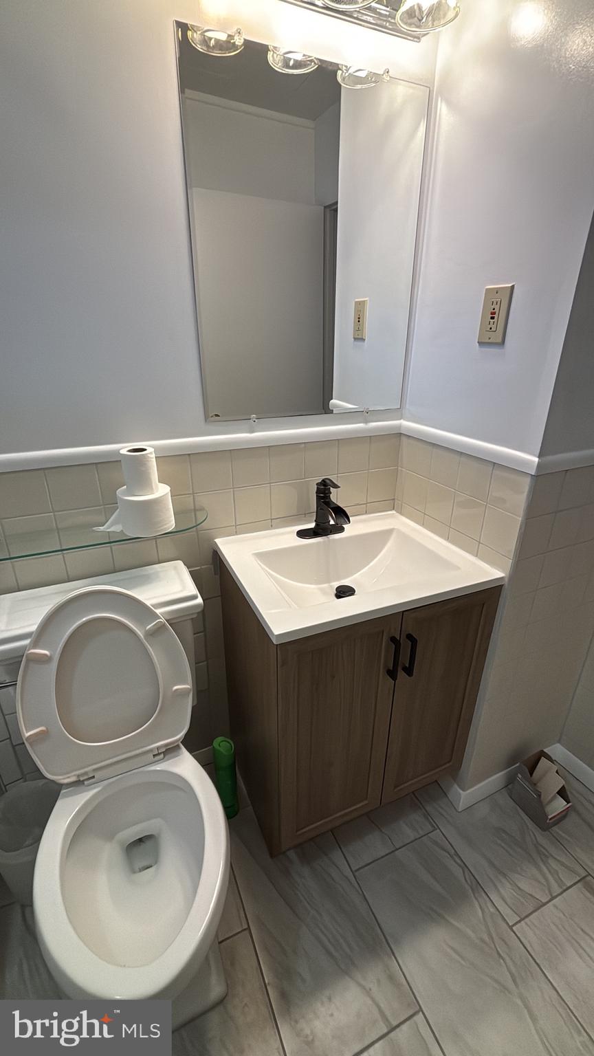 GRAY MANOR - Residential Lease