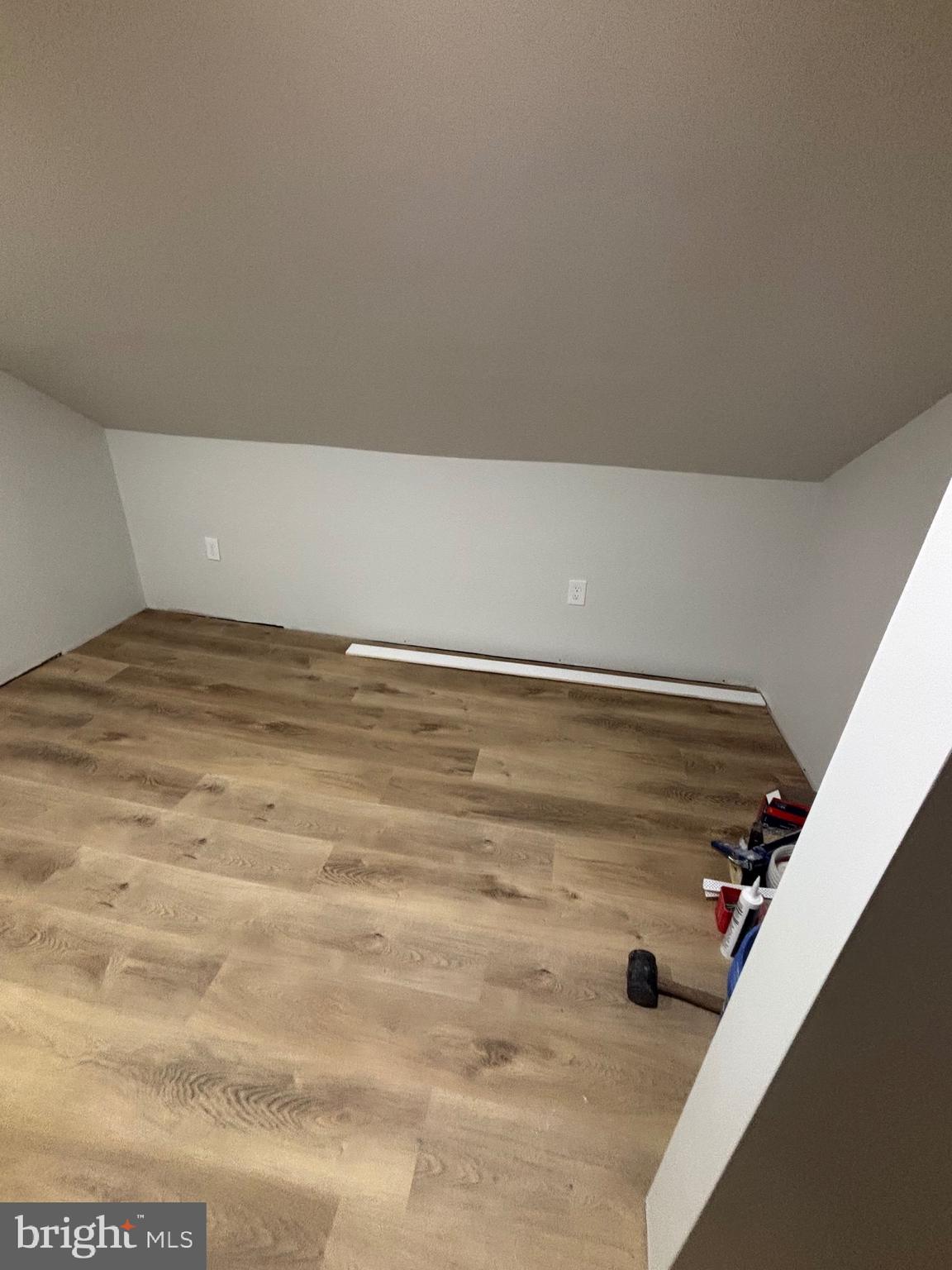 GRAY MANOR - Residential Lease