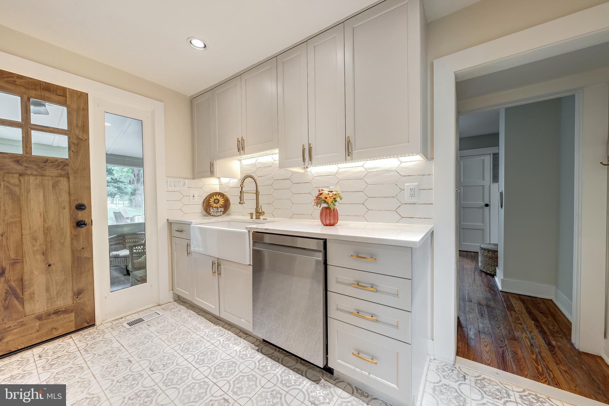 TOWN OF PURCELLVILLE - Residential