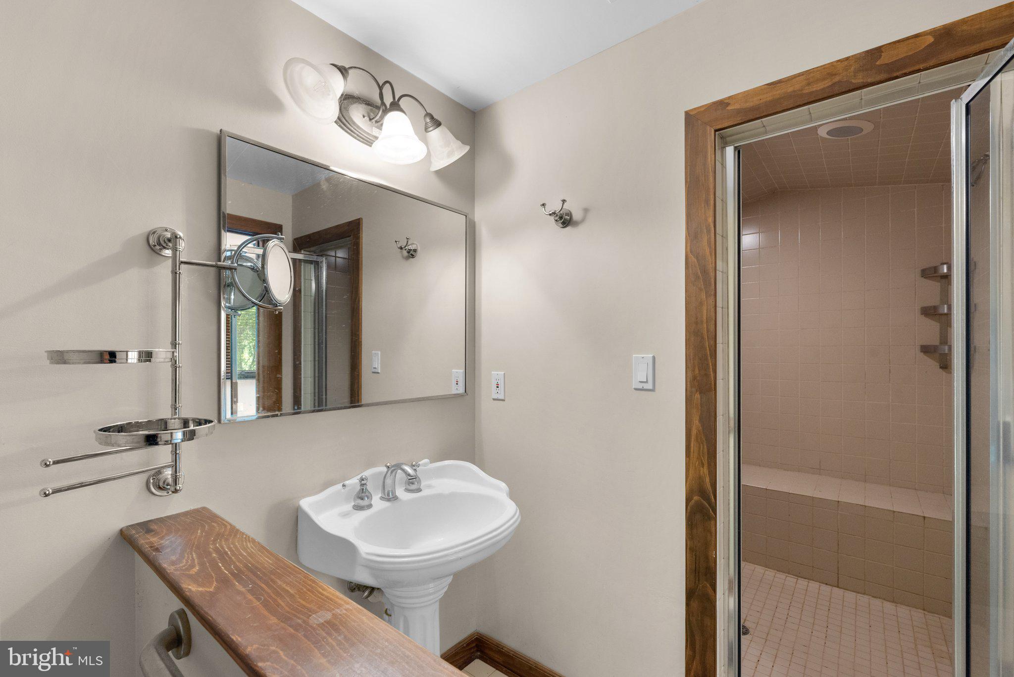 BOWIE MILL ESTATES - Residential