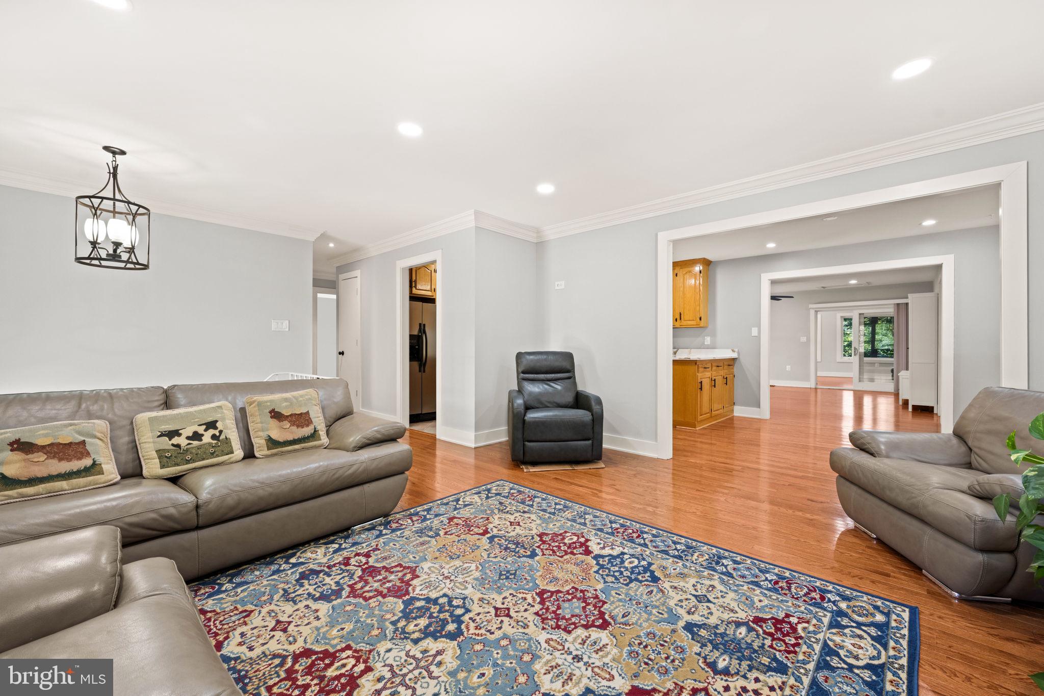 LAKE RIDGE - Residential