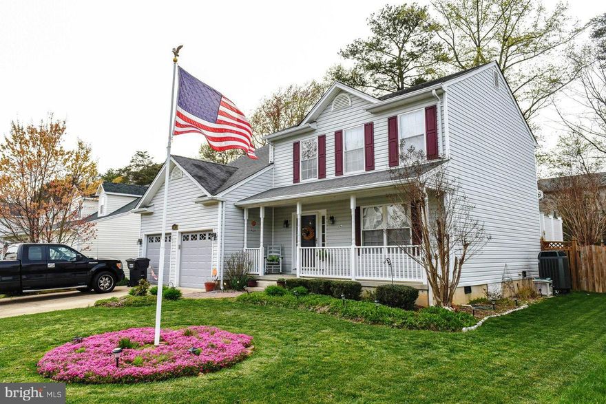 Cheerful home in well established neighborhood just minutes from Pax NAS. Beautifully landscaped.  This home boasts 1 bedroom, half bath, formal living and dining areas along with a kitchen that opens to the family room all on the first level.  The second level includes the master suite, laundry closet, hall bathroom, and 2 additional bedrooms. New carpet throughout both levels. Great sun room!