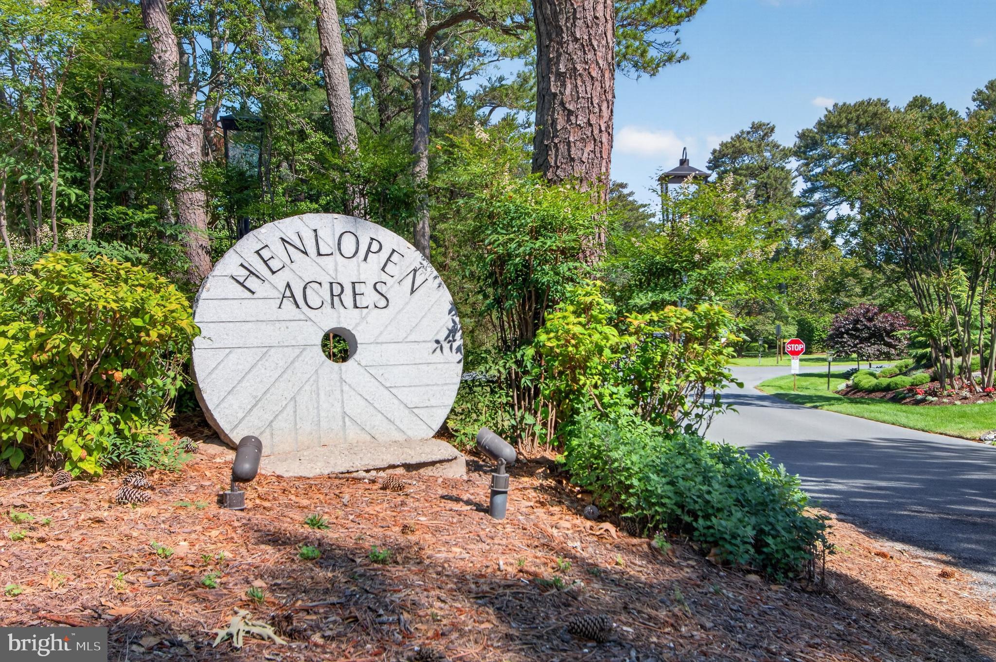 A rare opportunity to own one of only six oceanside homesites in the h – image 14