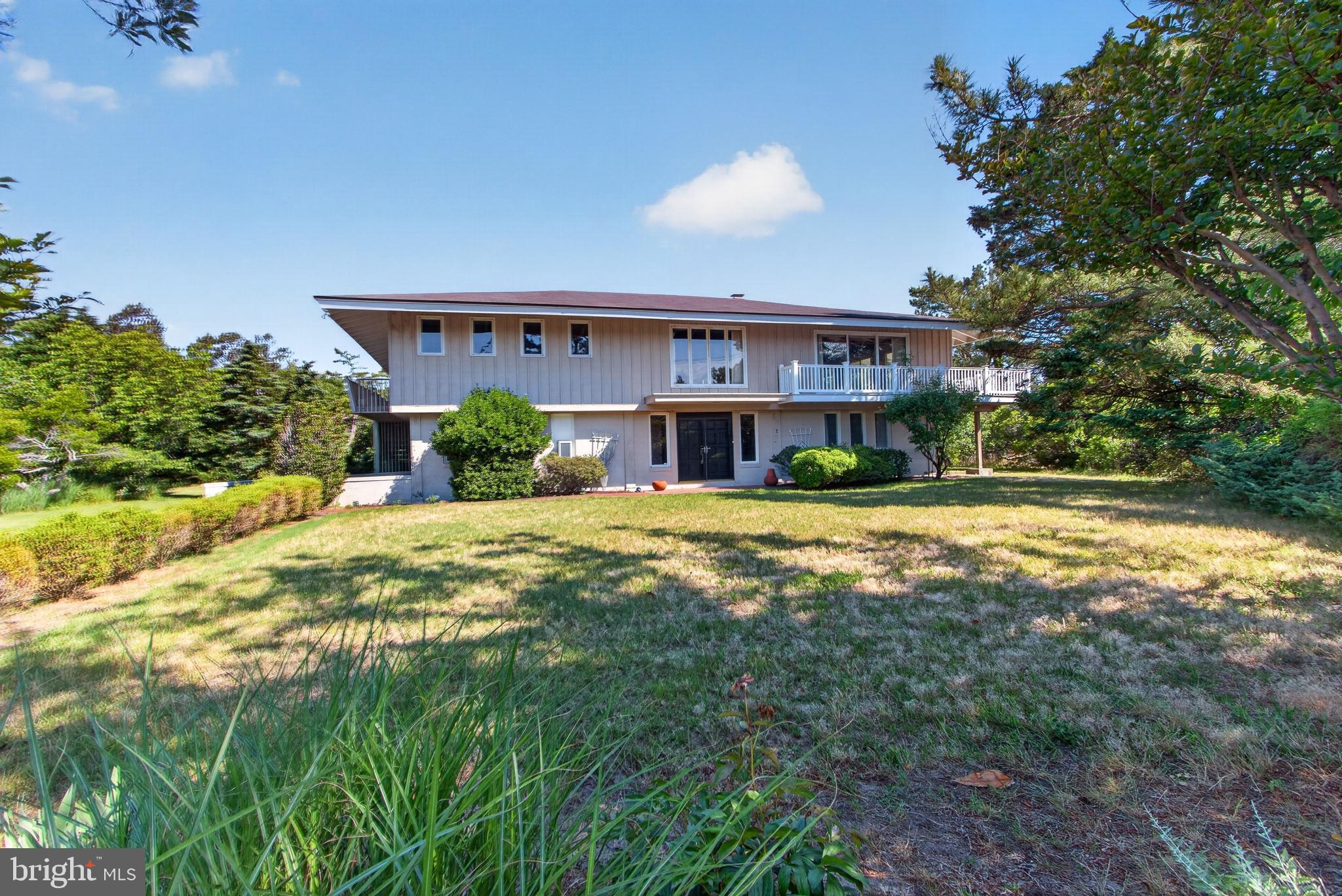 A rare opportunity to own one of only six oceanside homesites in the h – image 33