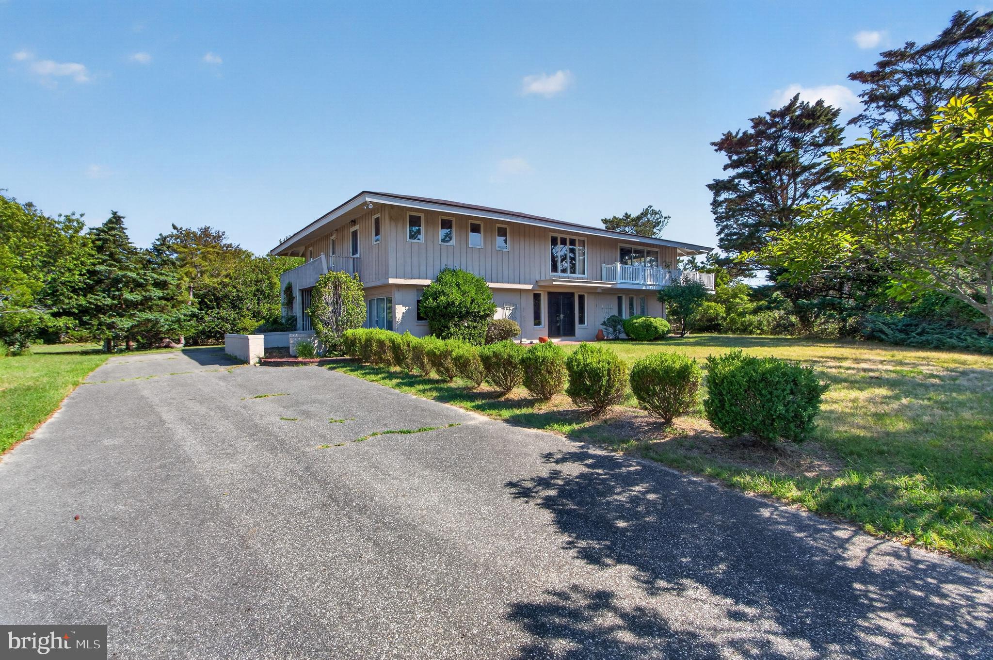A rare opportunity to own one of only six oceanside homesites in the h – image 29