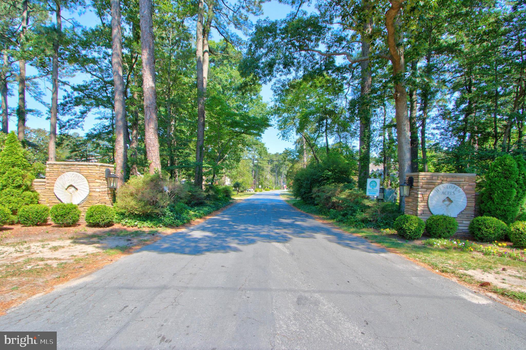 A rare opportunity to own one of only six oceanside homesites in the h – image 13