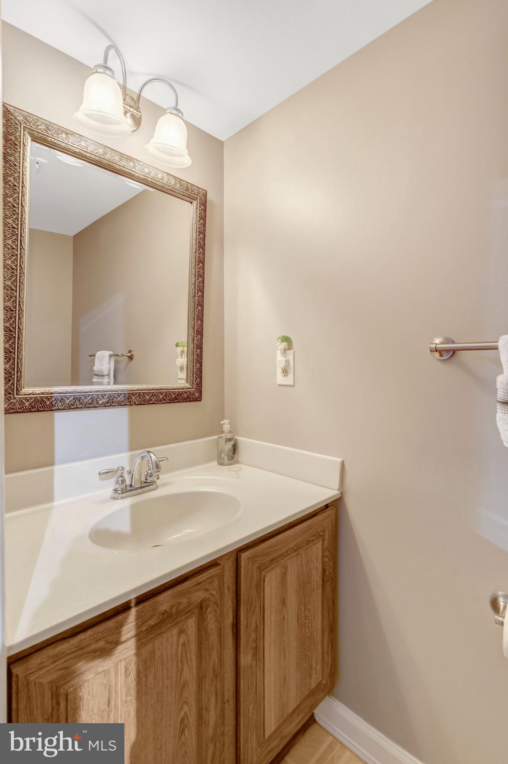 BURKE CENTRE CONSERVANCY - Residential Lease