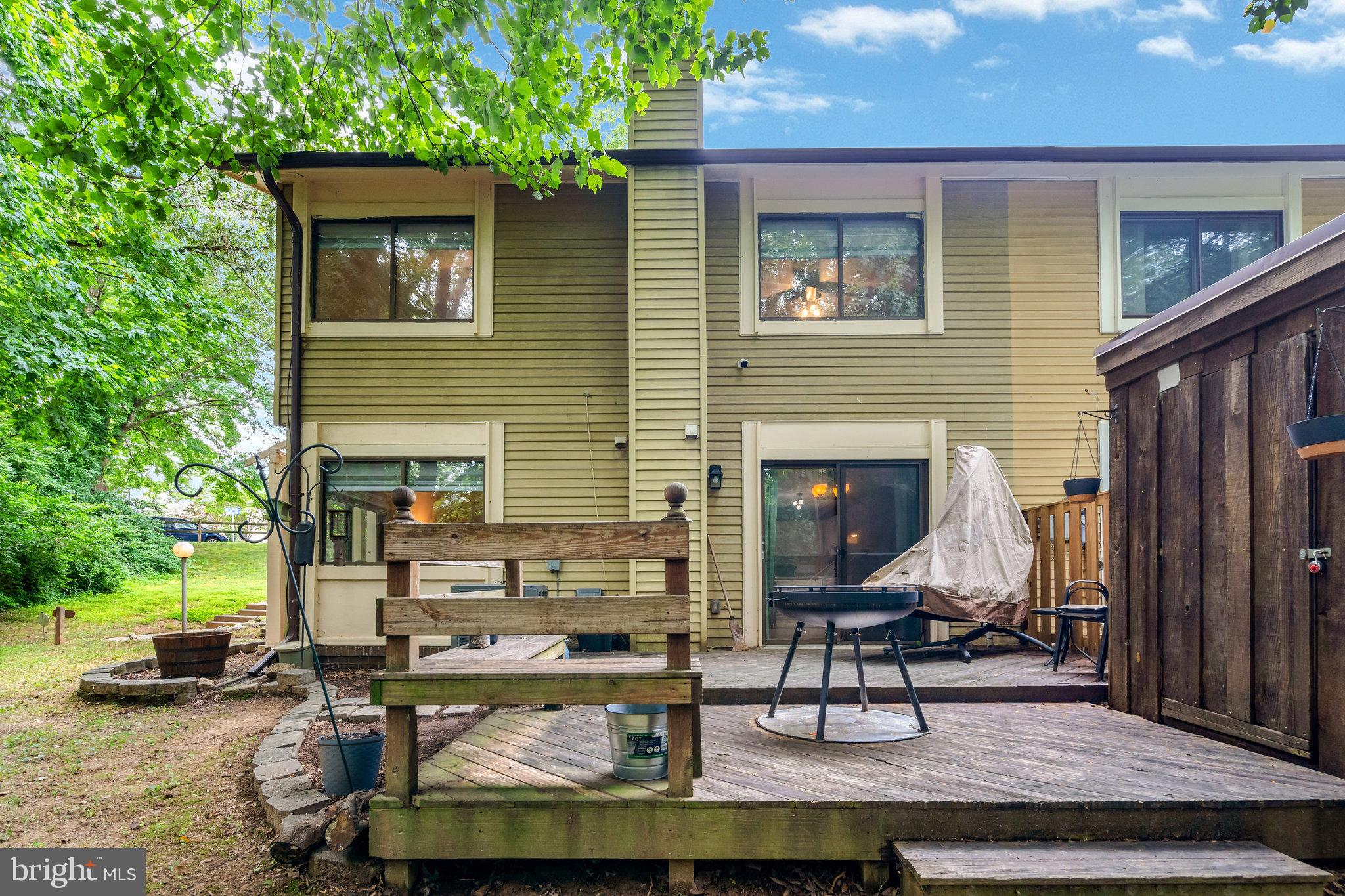 BURKE CENTRE CONSERVANCY - Residential Lease