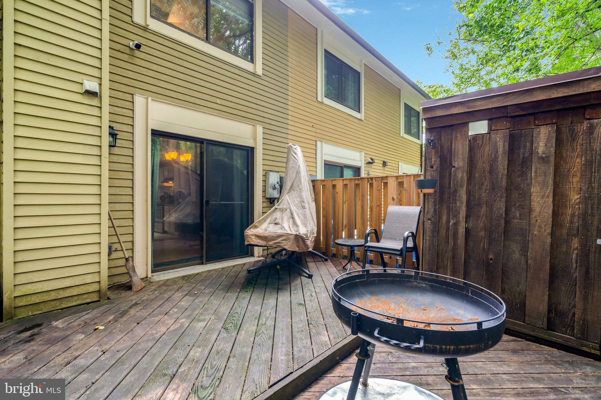 BURKE CENTRE CONSERVANCY - Residential Lease