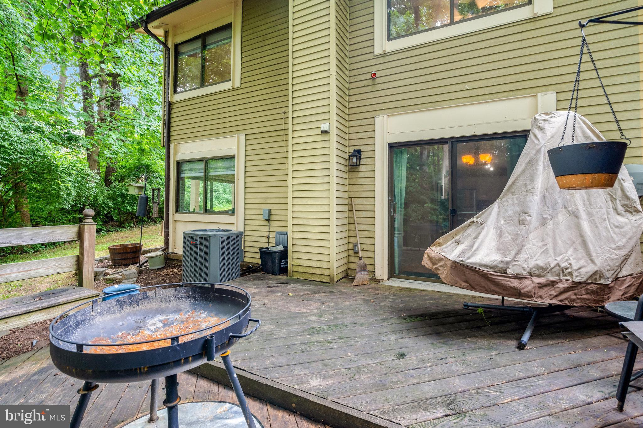 BURKE CENTRE CONSERVANCY - Residential Lease