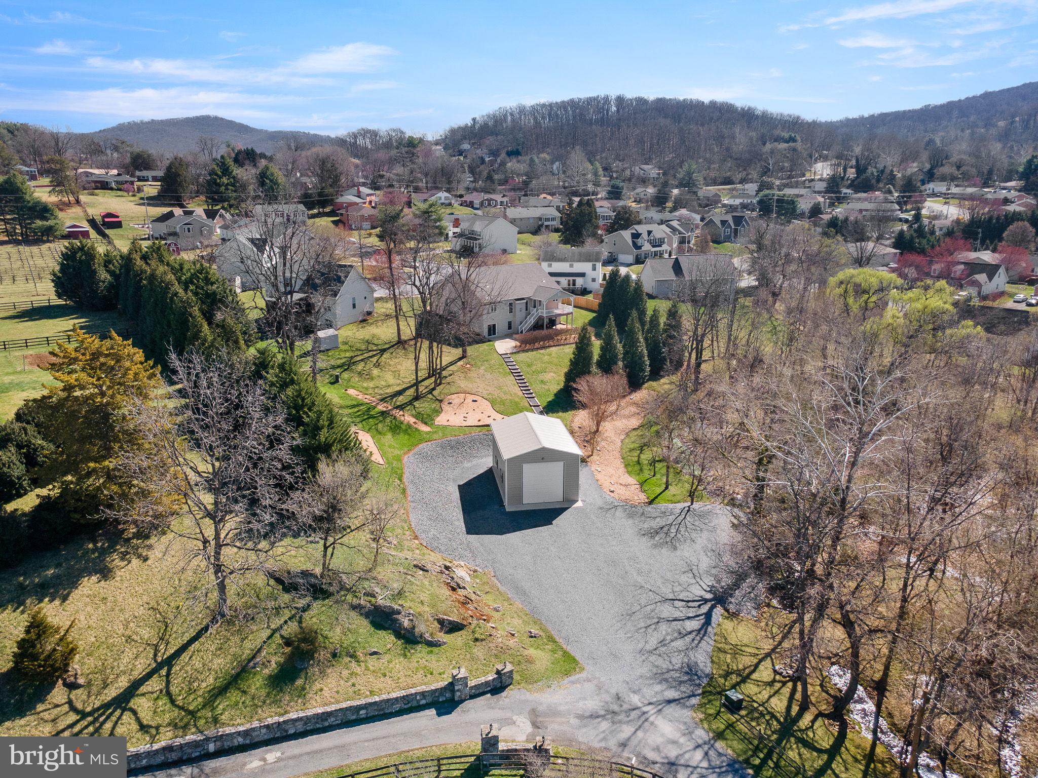 BEAU RIDGE - Residential