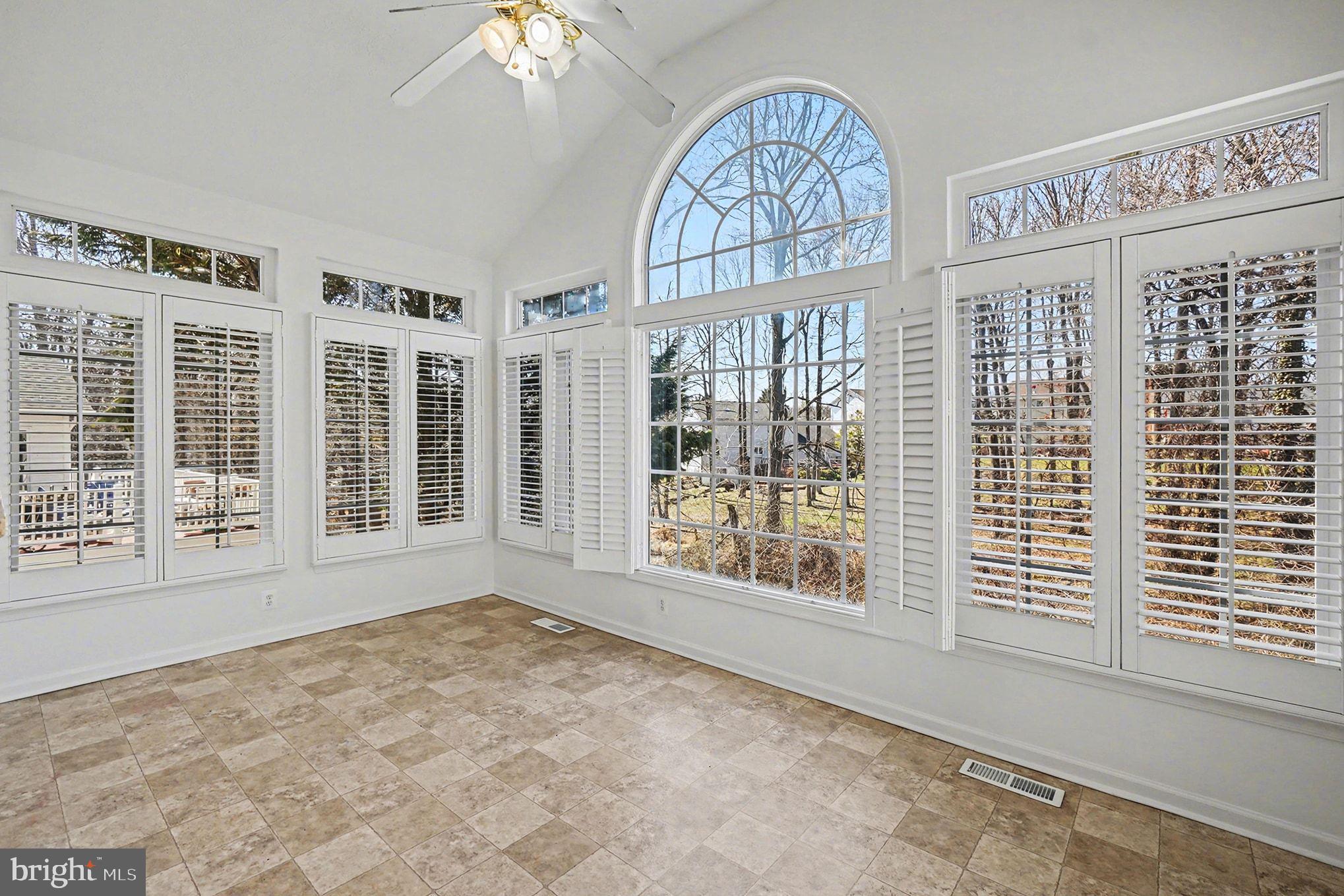 GRACE MANOR - Residential