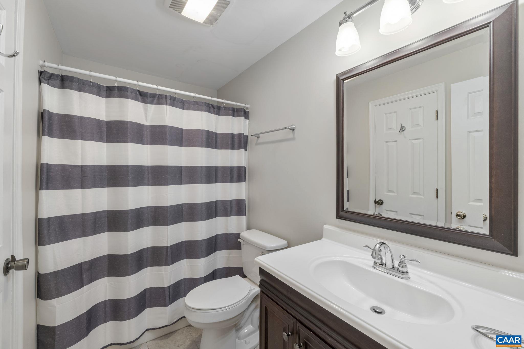 STONEHENGE - Residential