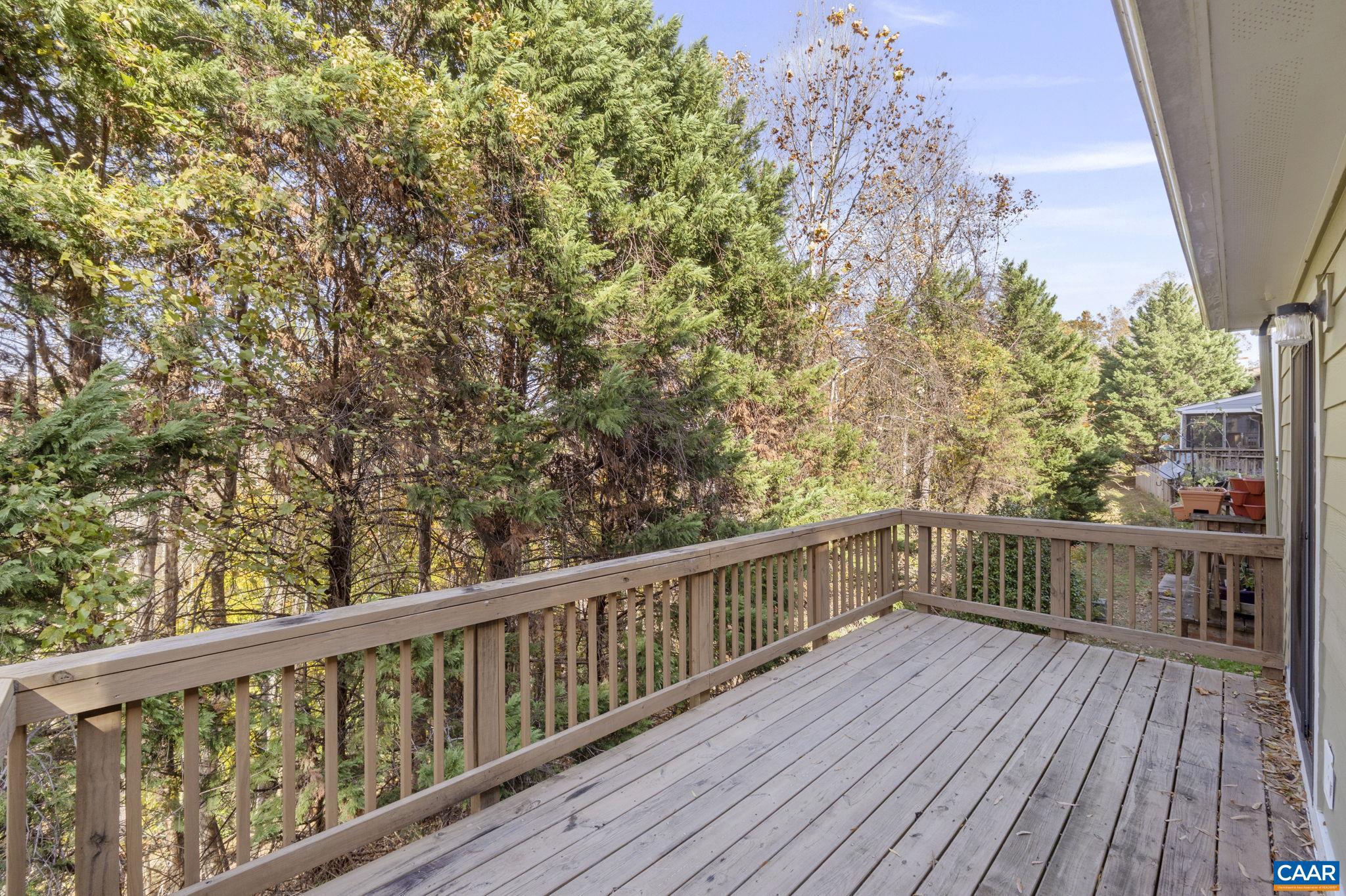 STONEHENGE - Residential