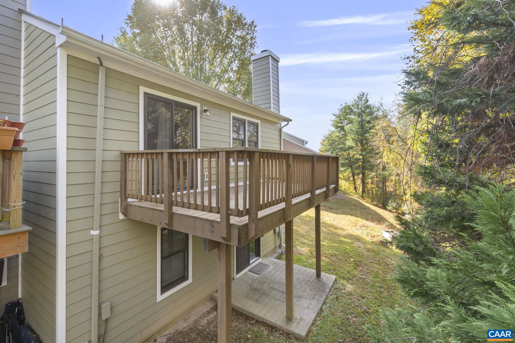 STONEHENGE - Residential