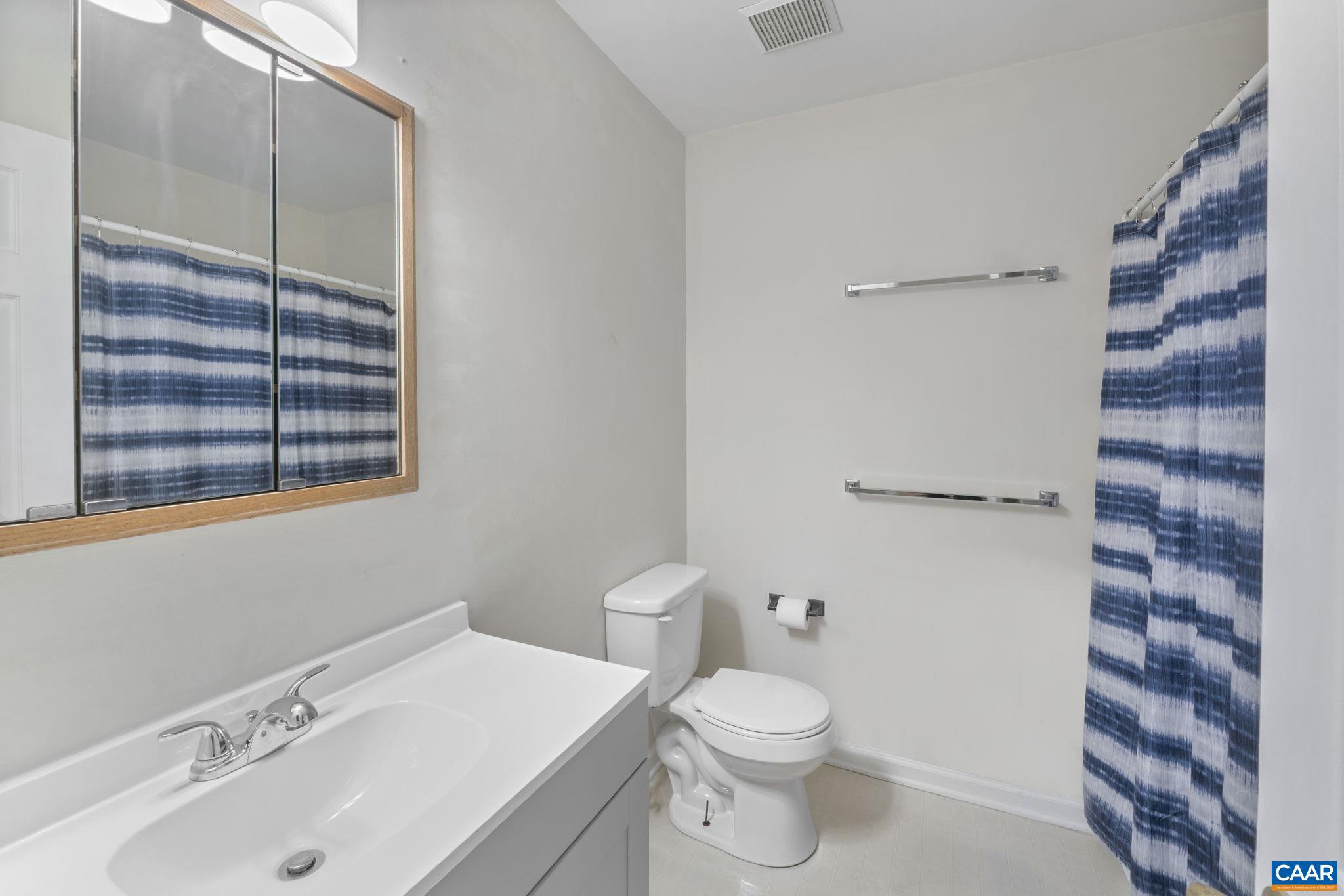 STONEHENGE - Residential