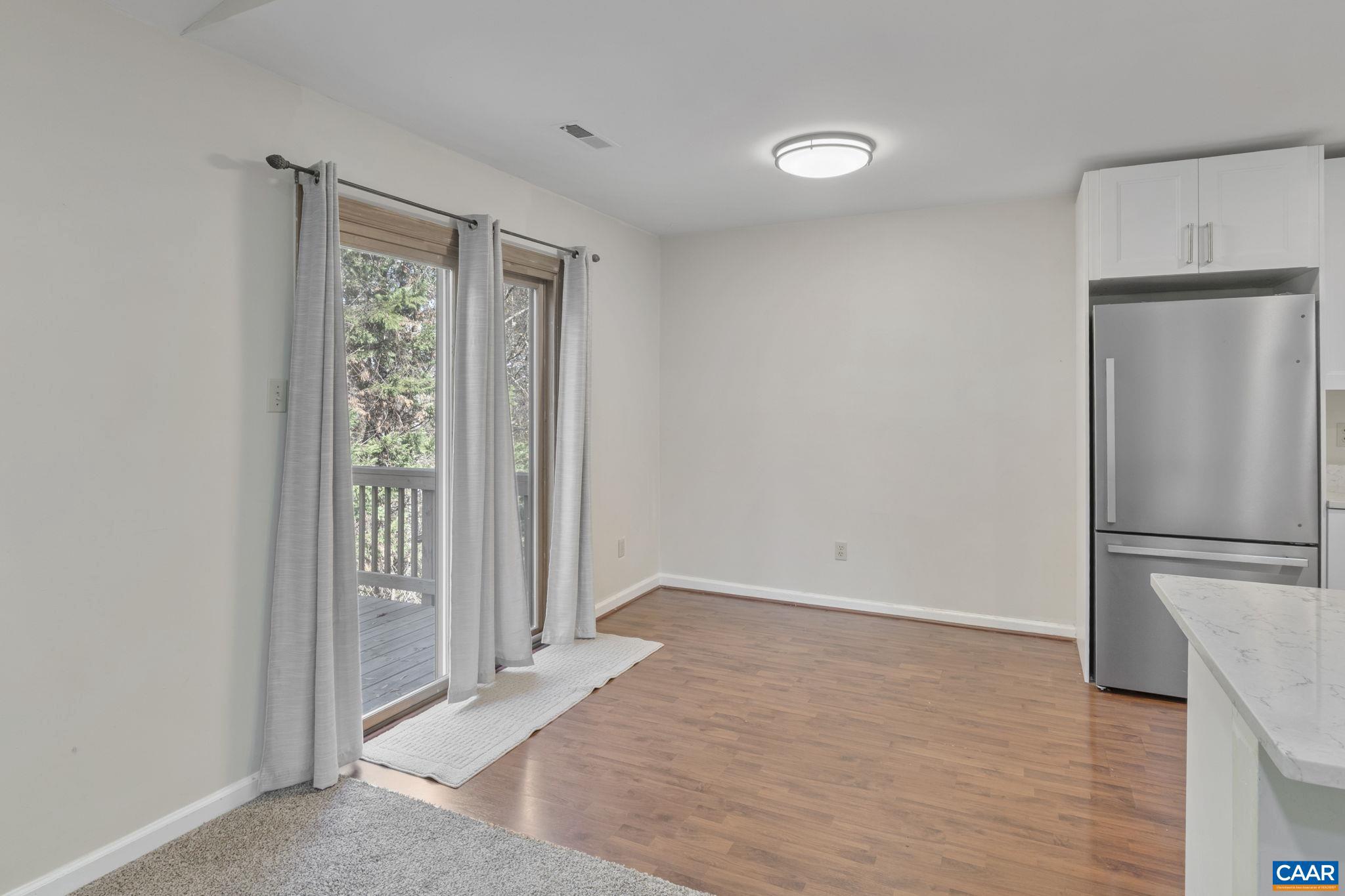 STONEHENGE - Residential