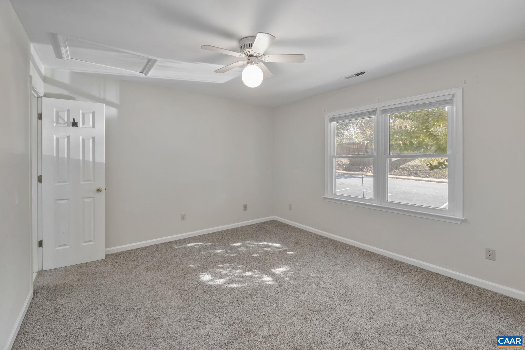 STONEHENGE - Residential