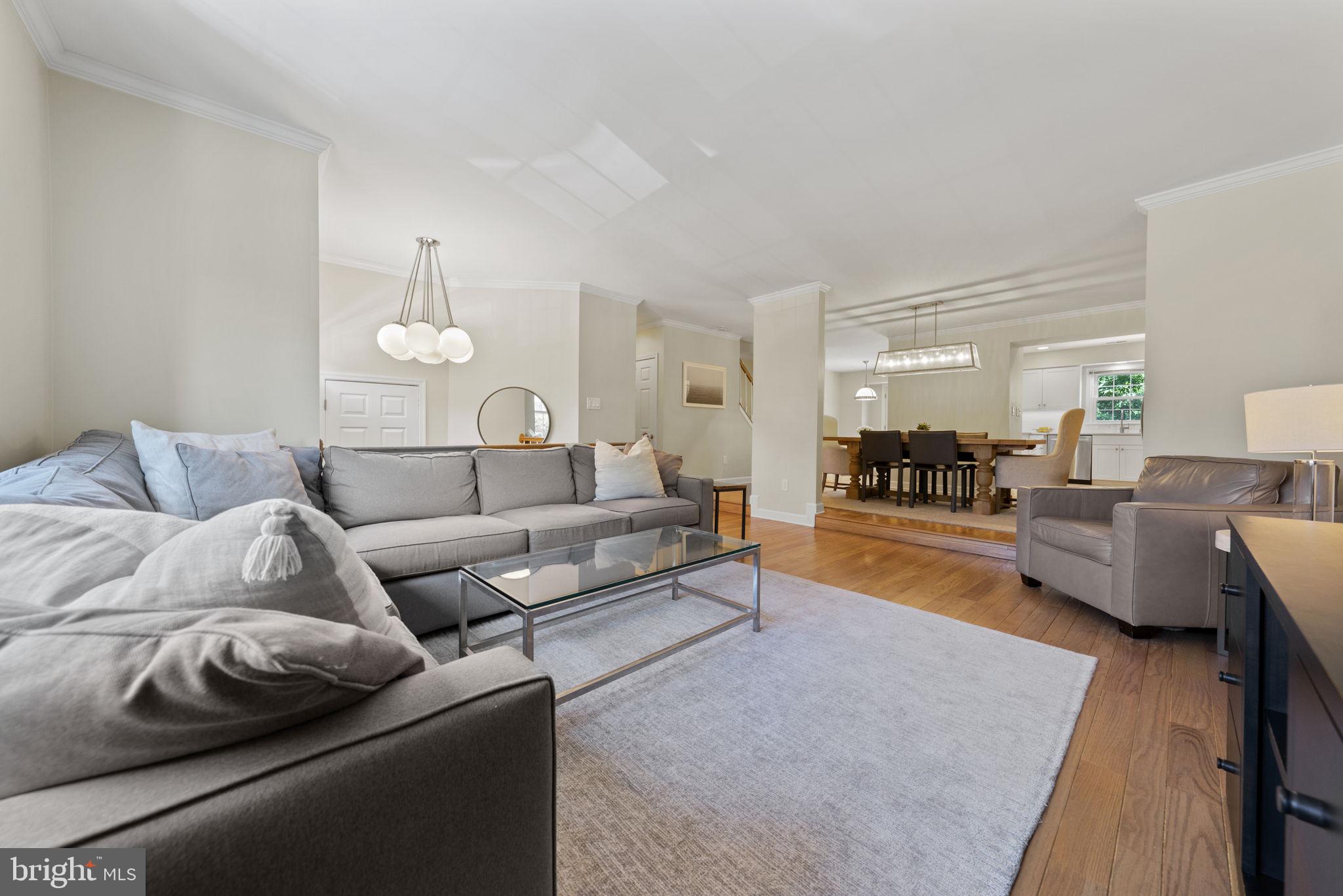 TIMBERLAWN - Residential