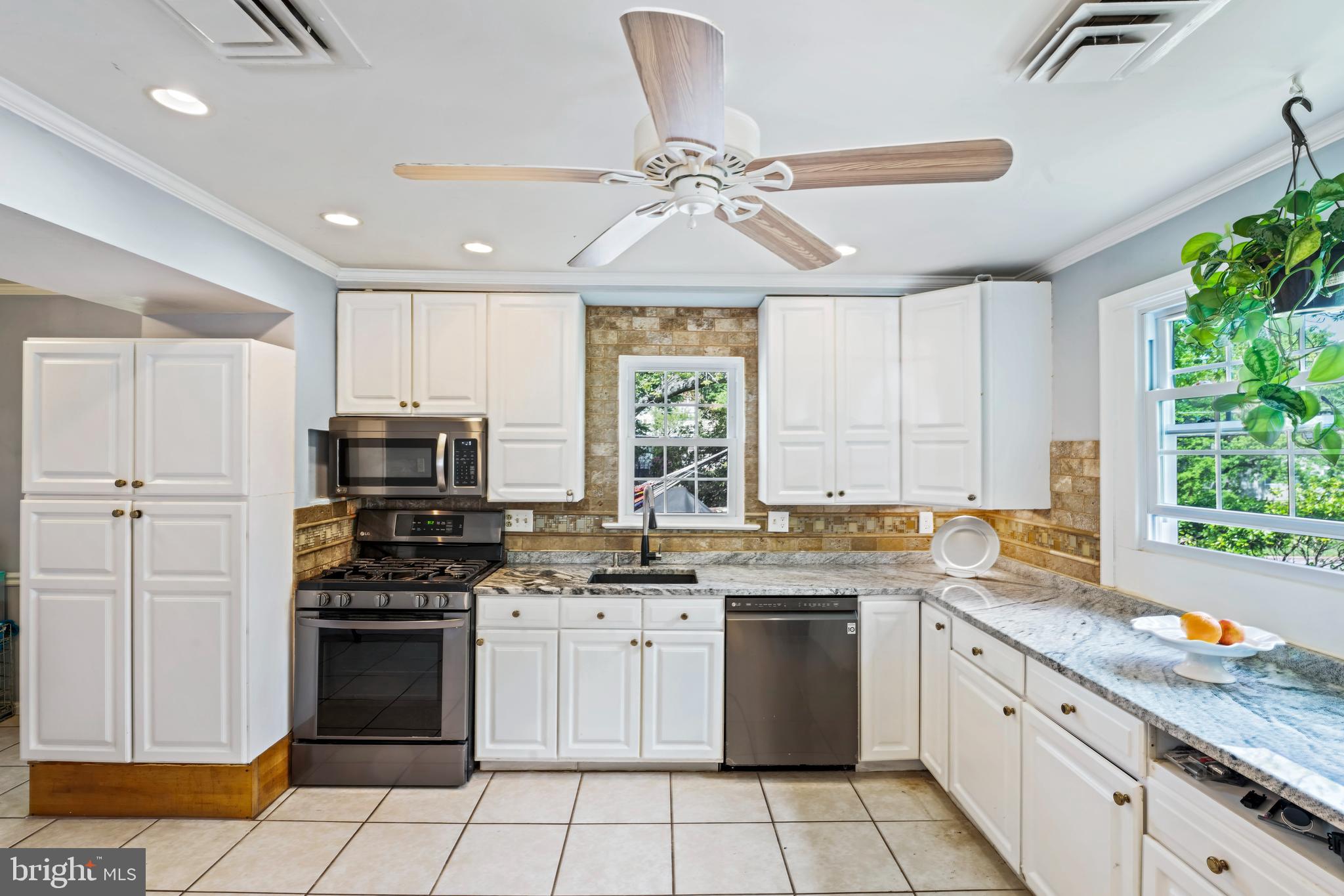 VIRGINIA HILLS - Residential