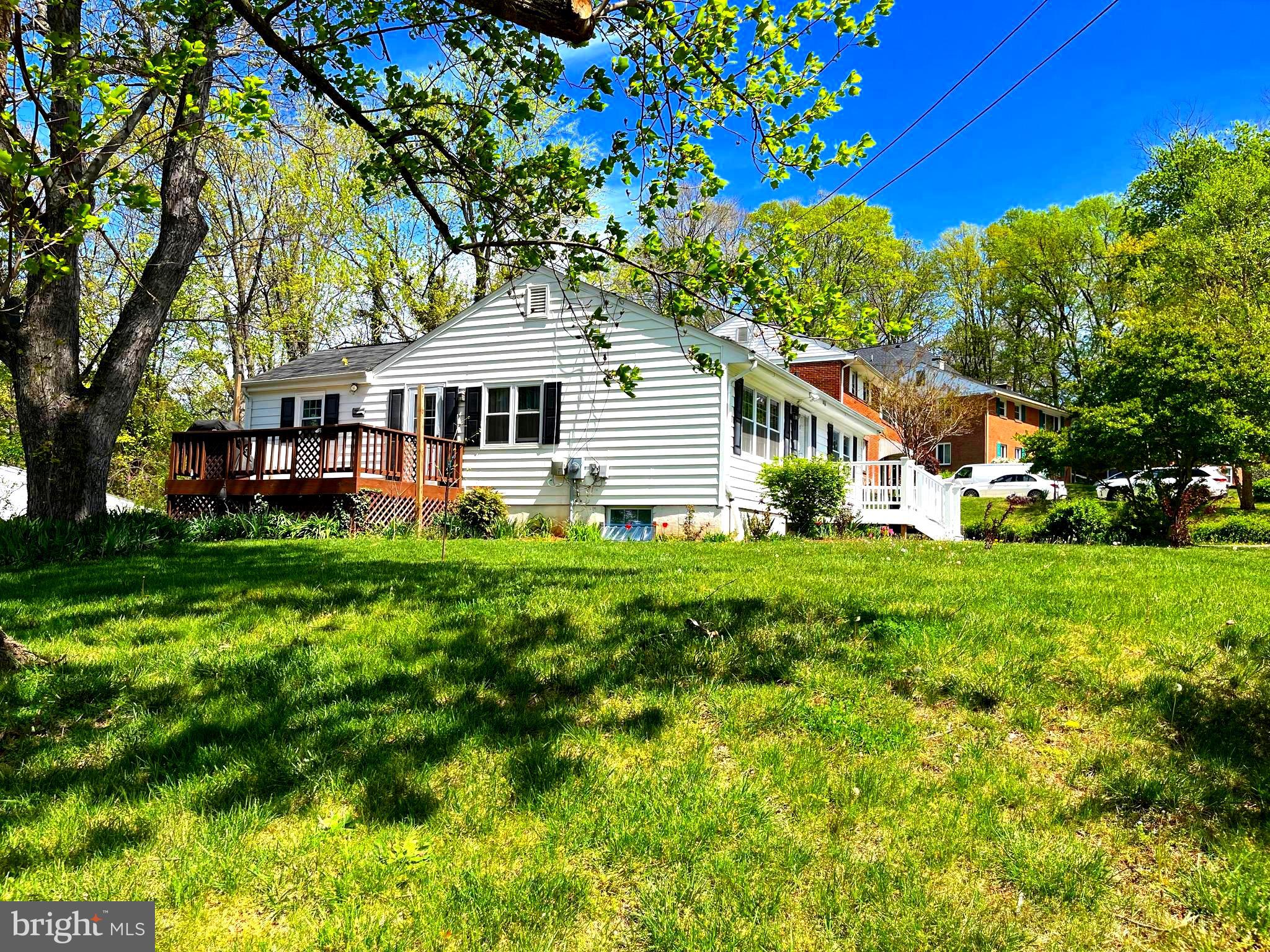 VIRGINIA HILLS - Residential