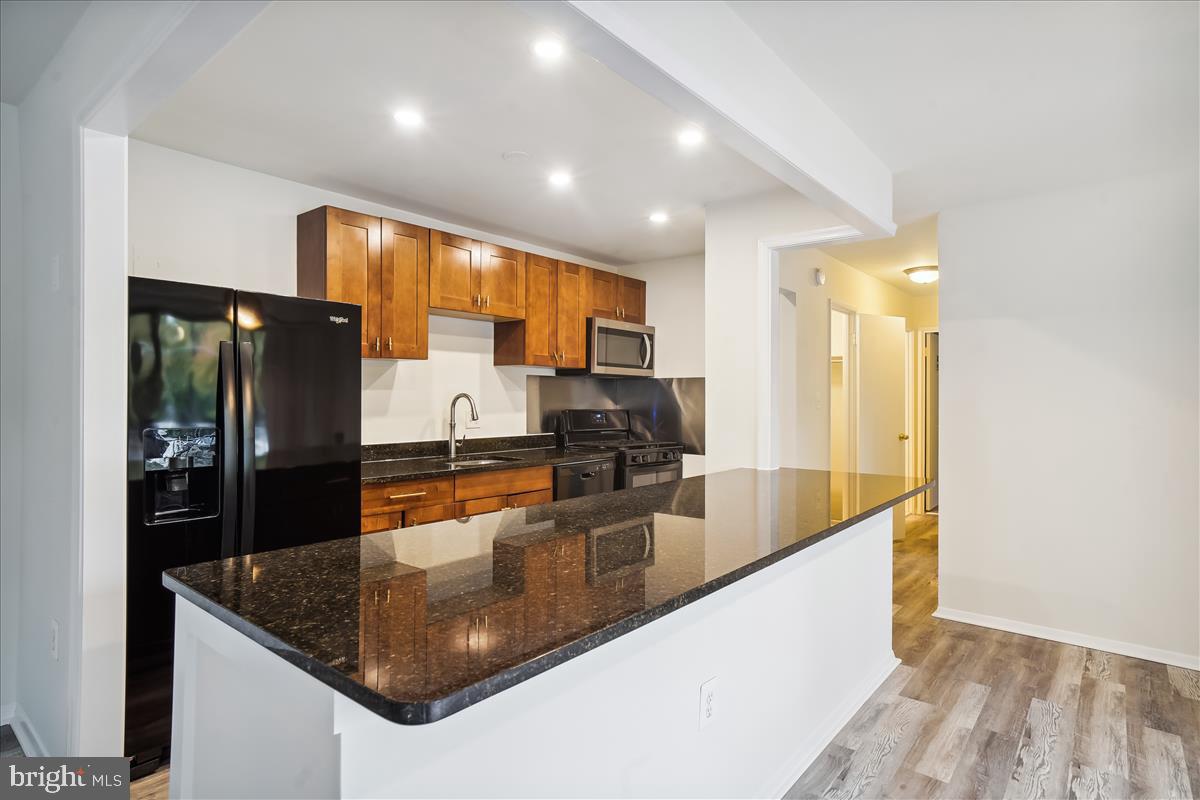 BETHESDA PARK - Residential Lease