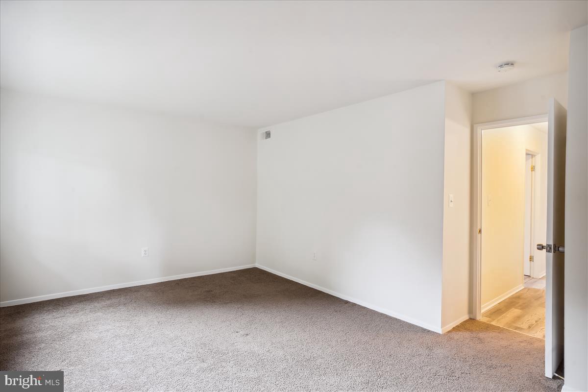 BETHESDA PARK - Residential Lease