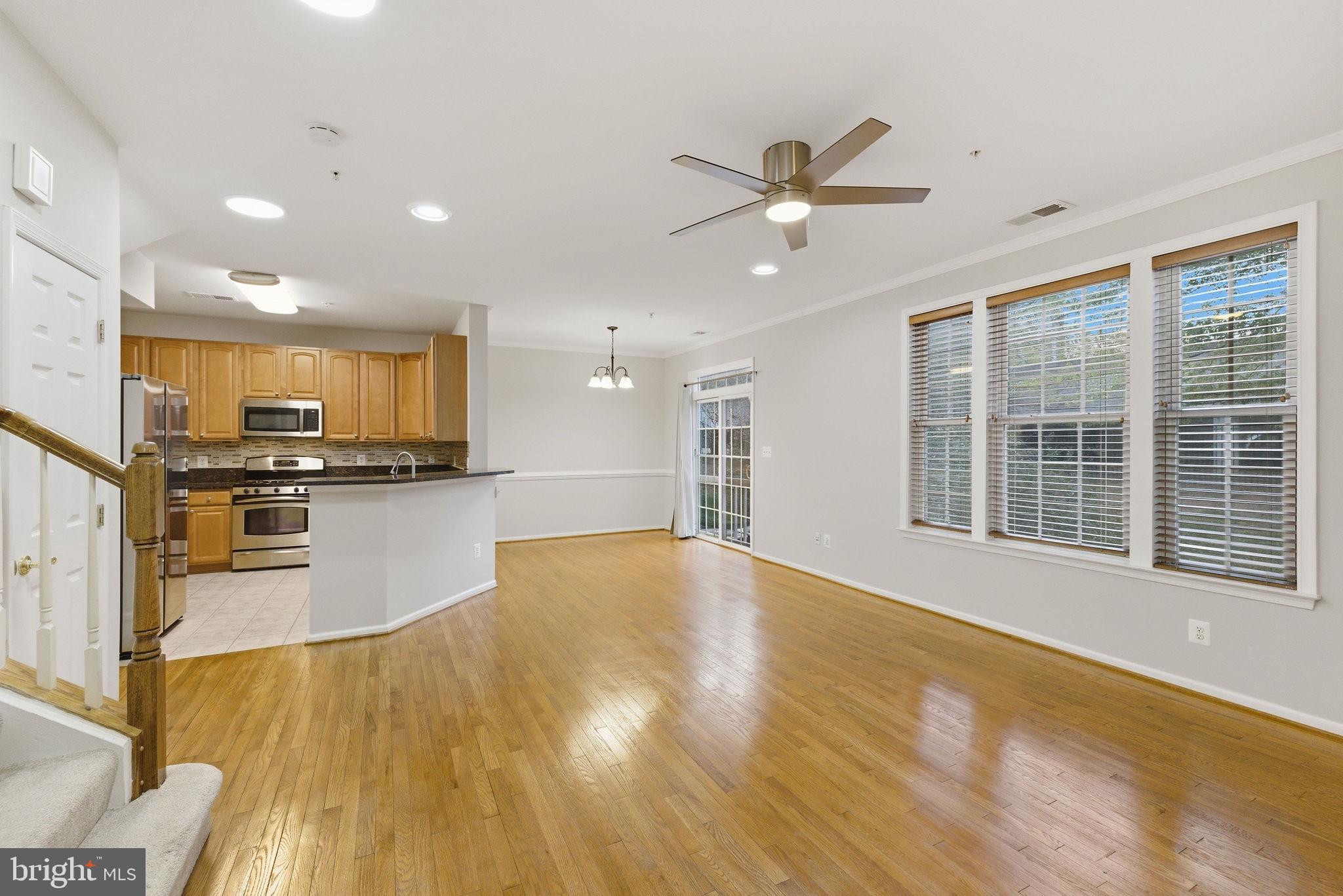 4609 HUMMINGBIRD LANE 106