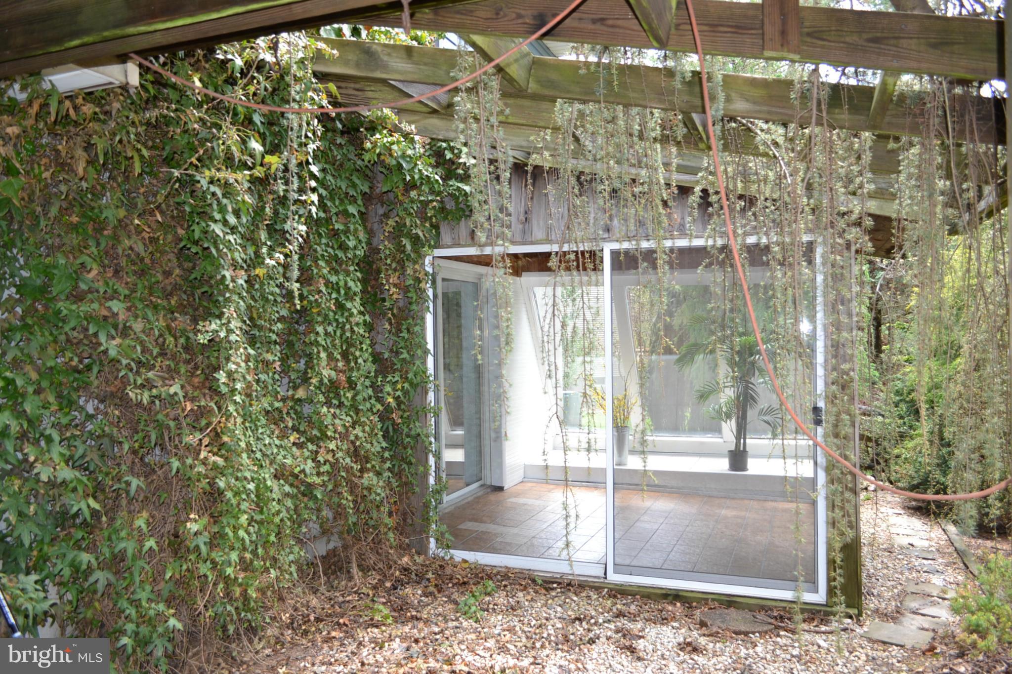 GREENLEAF - Residential