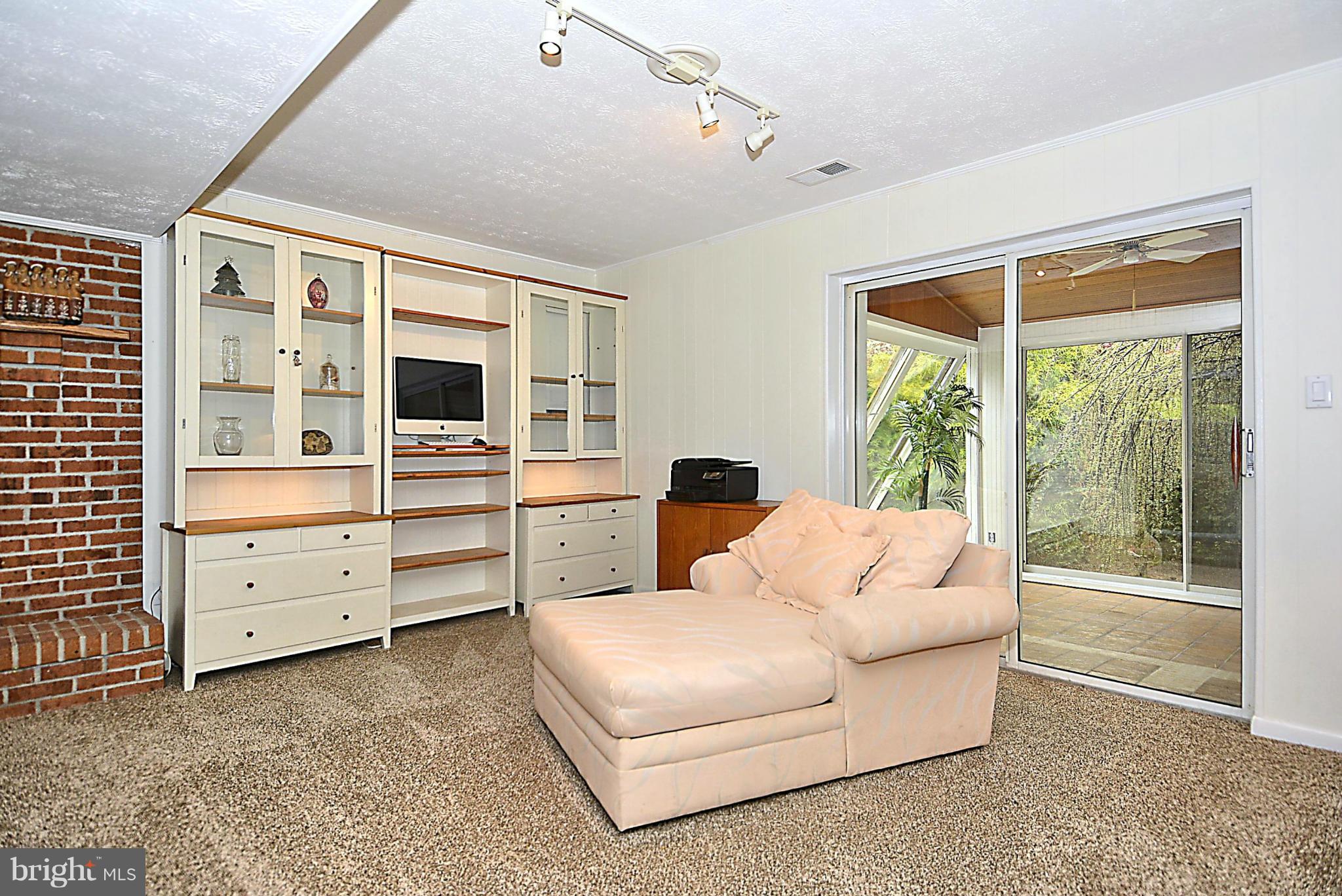 GREENLEAF - Residential