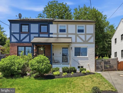 Photo of 2722 Hickory Street, ALEXANDRIA, VA 22305 (MLS # VAAX2060762)