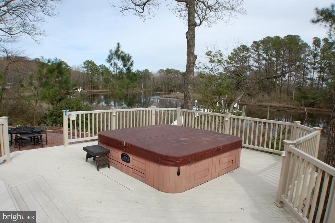 PINEY POINT - Residential