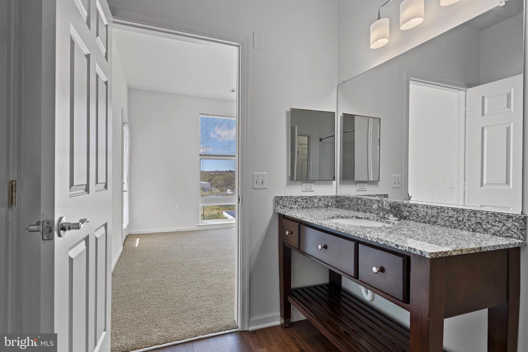 Malvern, Pennsylvania 19355, United States, 3 Bedrooms Bedrooms, ,2 BathroomsBathrooms,Residential,Active,211324