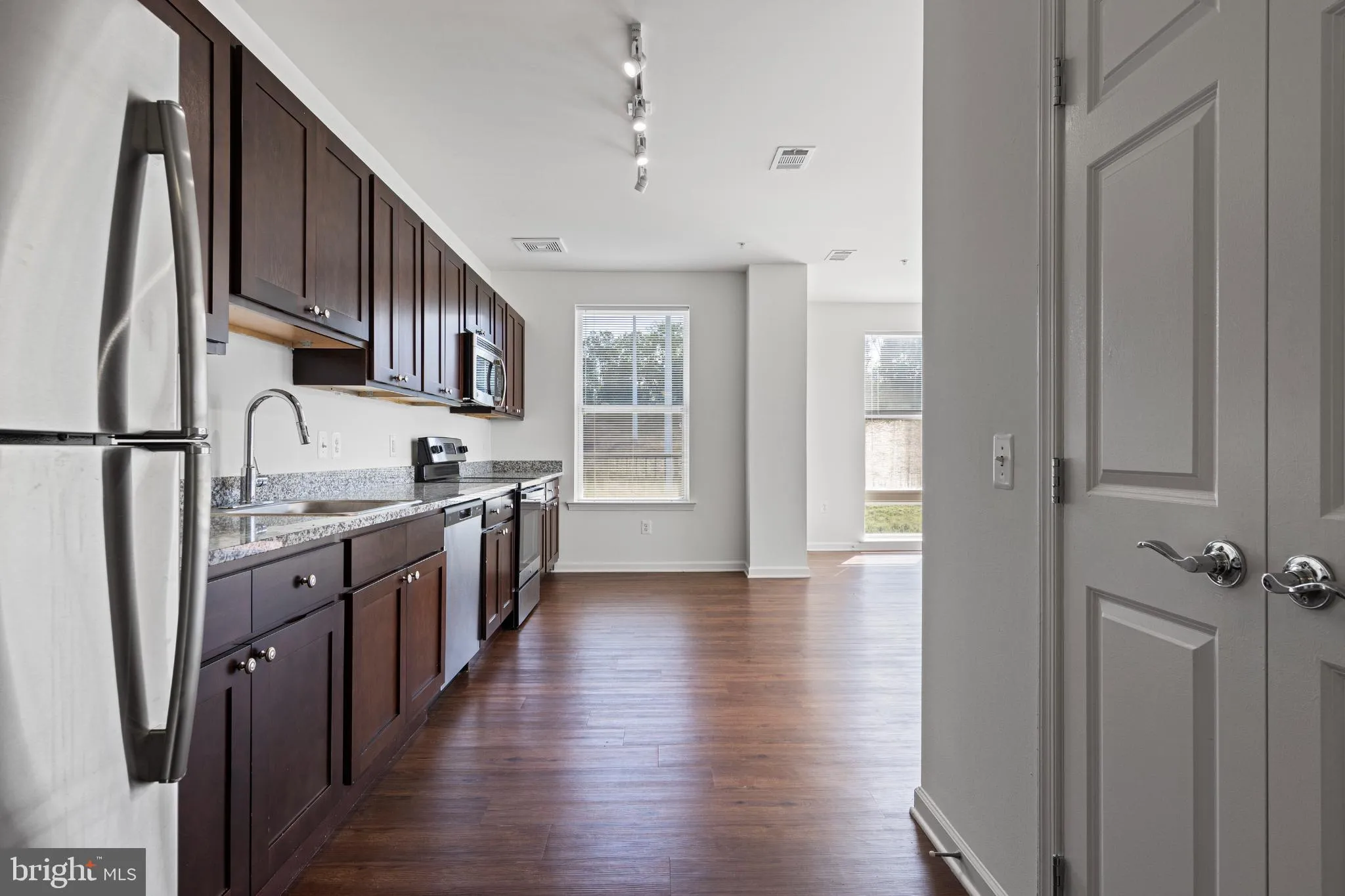 Malvern, Pennsylvania 19355, United States, 3 Bedrooms Bedrooms, ,2 BathroomsBathrooms,Residential,Active,211324