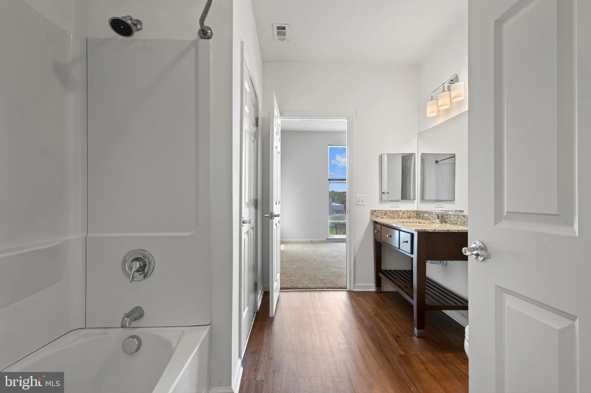 Malvern, Pennsylvania 19355, United States, 3 Bedrooms Bedrooms, ,2 BathroomsBathrooms,Residential,Active,211324