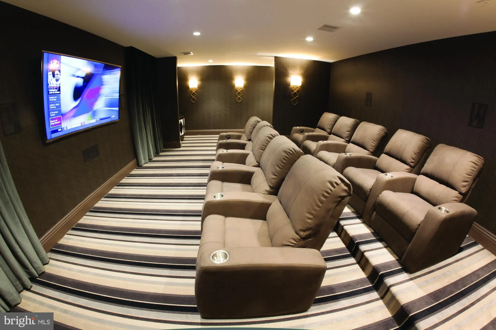 Malvern, Pennsylvania 19355, United States, 3 Bedrooms Bedrooms, ,2 BathroomsBathrooms,Residential,Active,211324