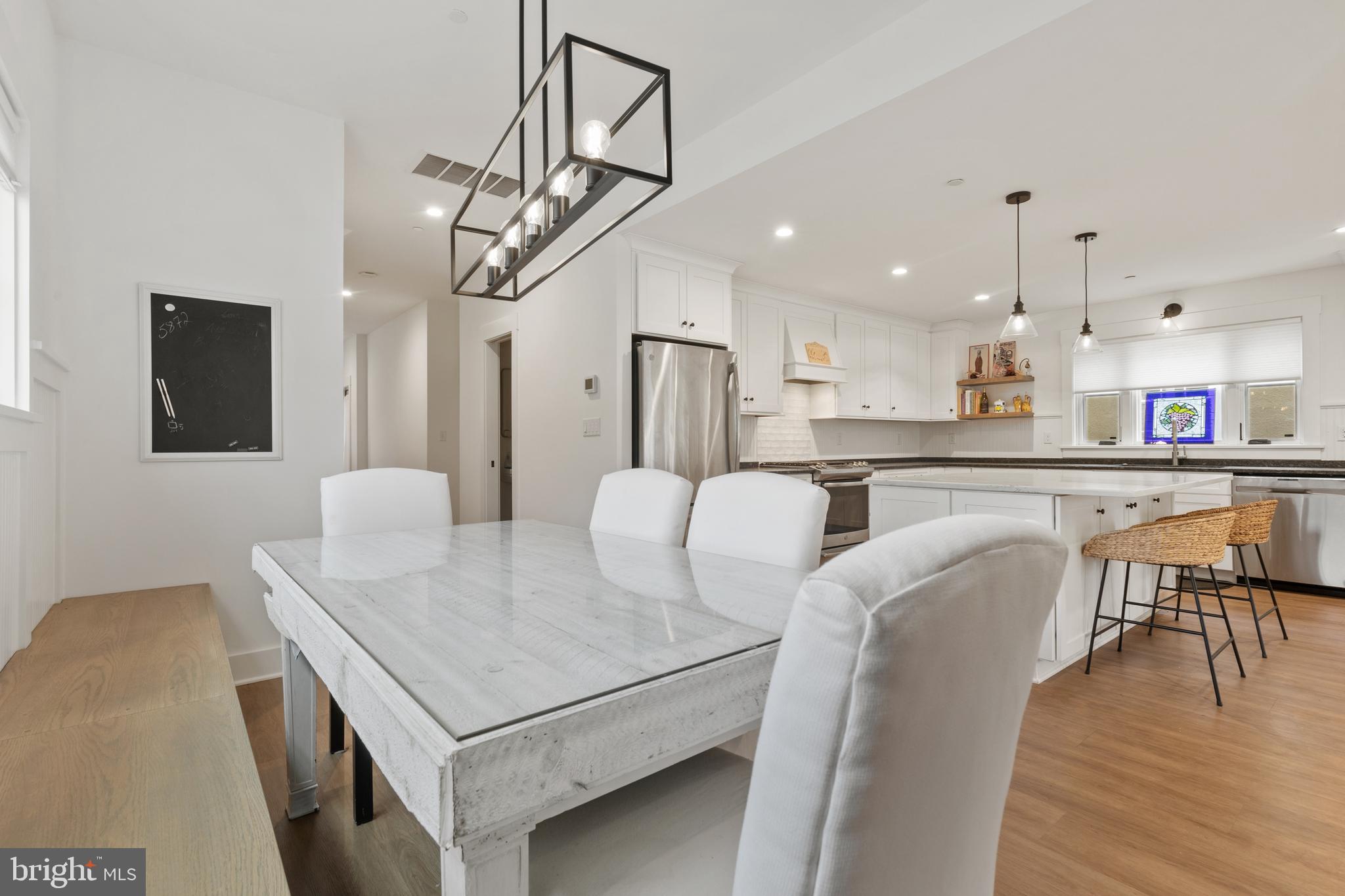 EASTPORT - Residential Lease