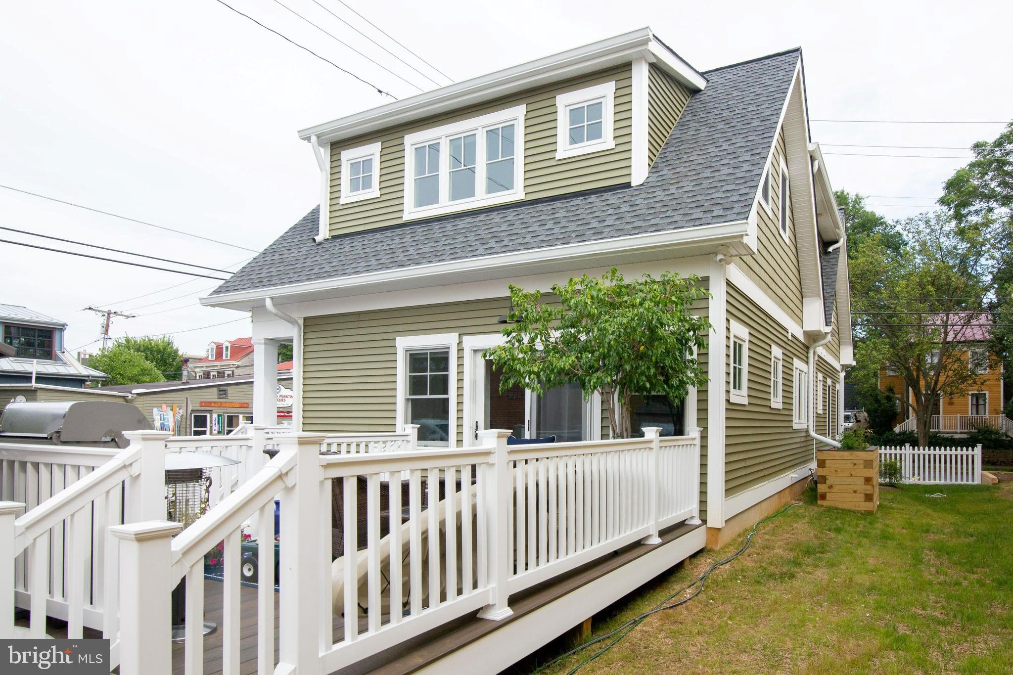 EASTPORT - Residential Lease