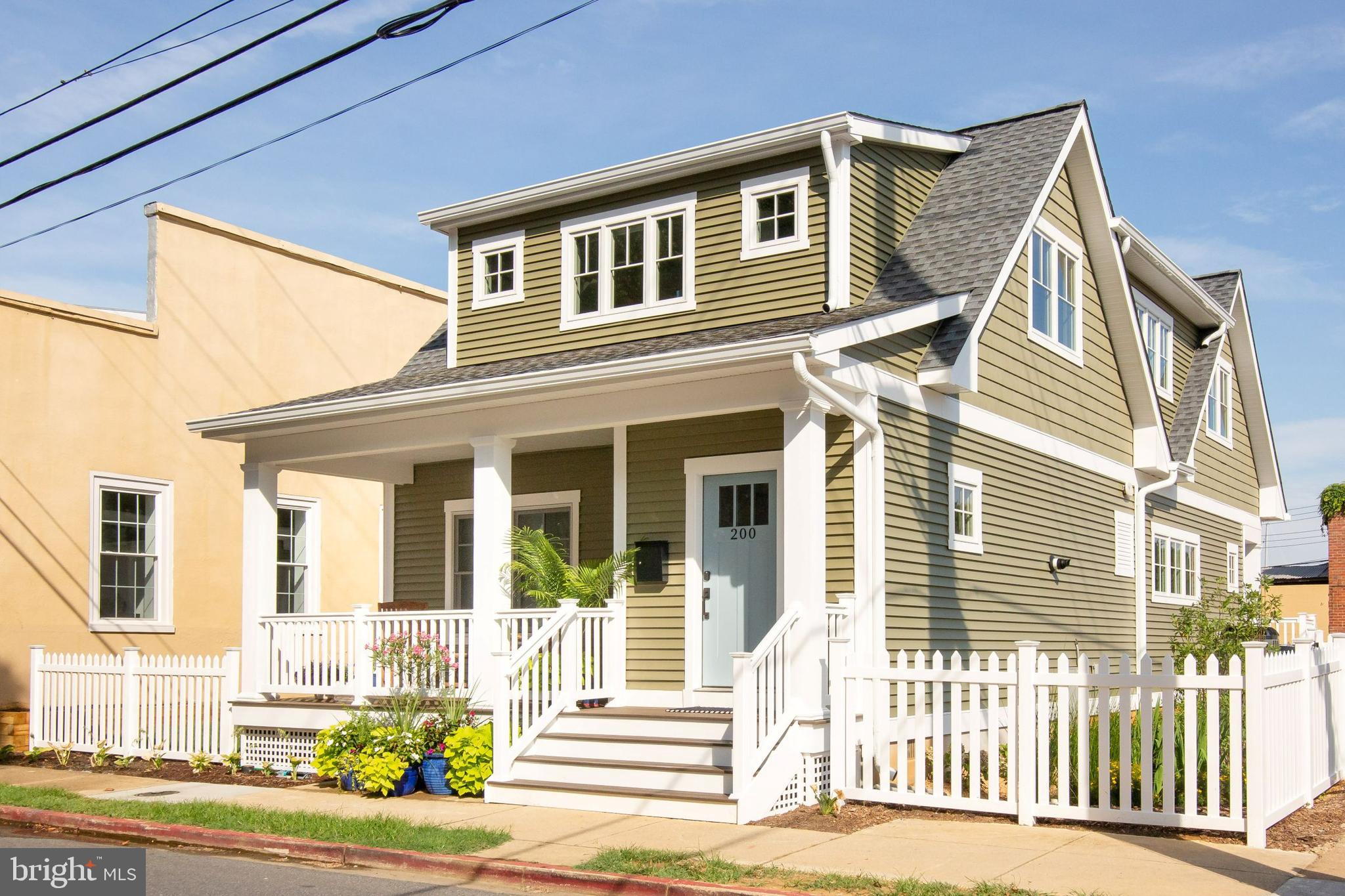EASTPORT - Residential Lease