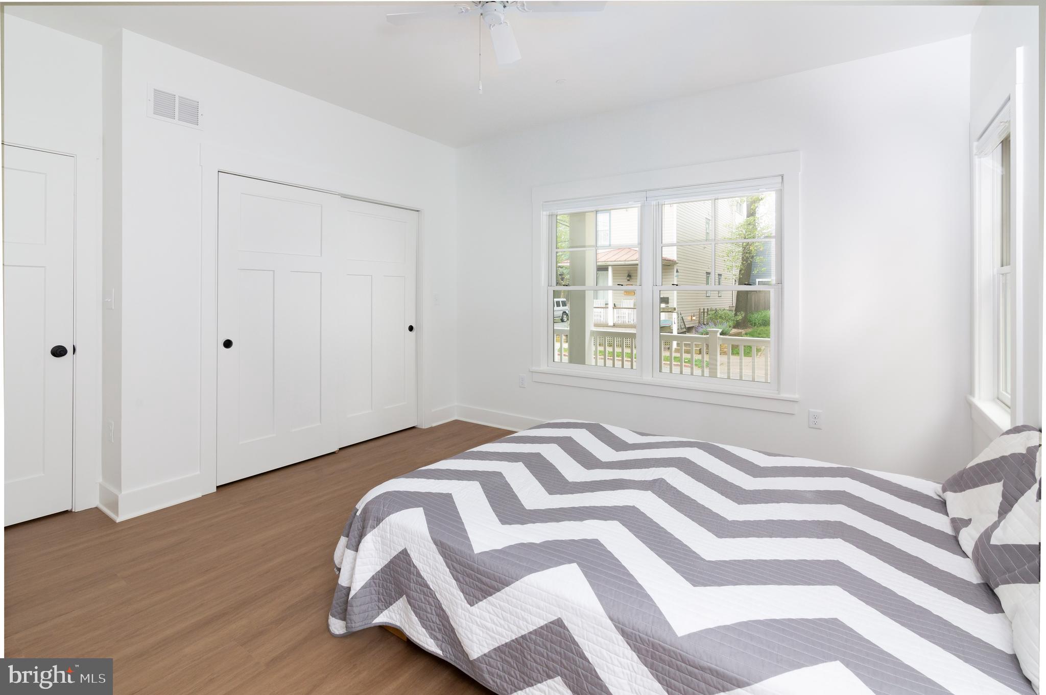 EASTPORT - Residential Lease