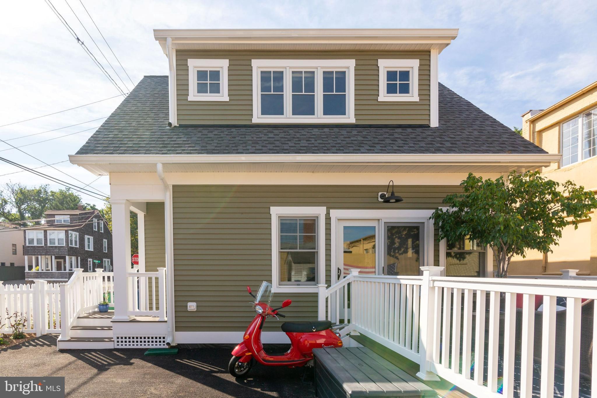 EASTPORT - Residential Lease