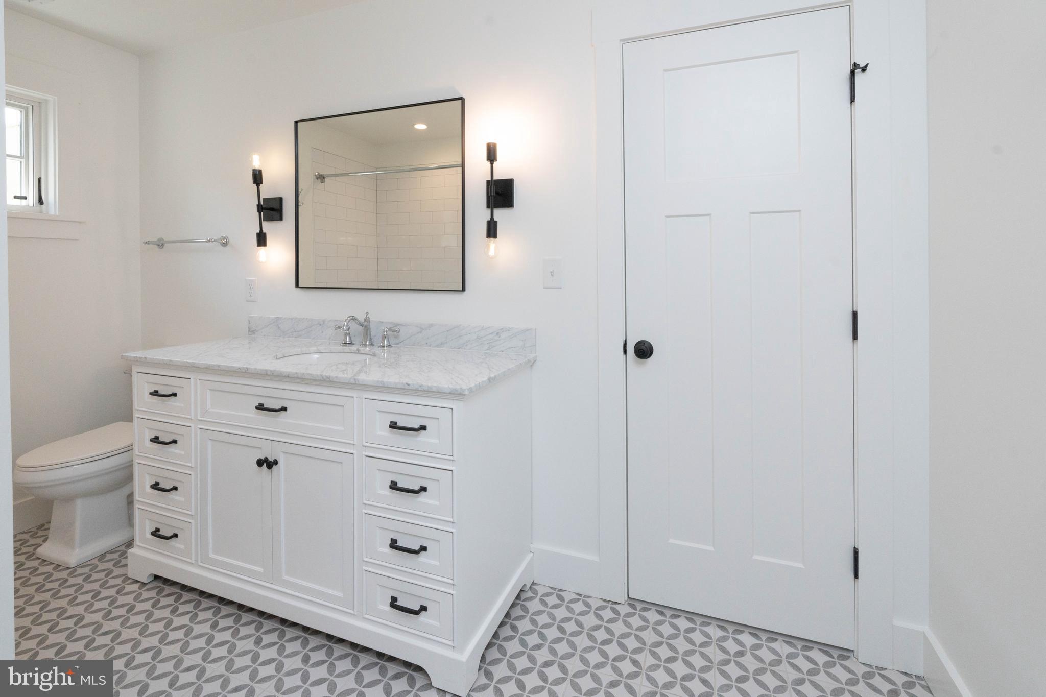 EASTPORT - Residential Lease