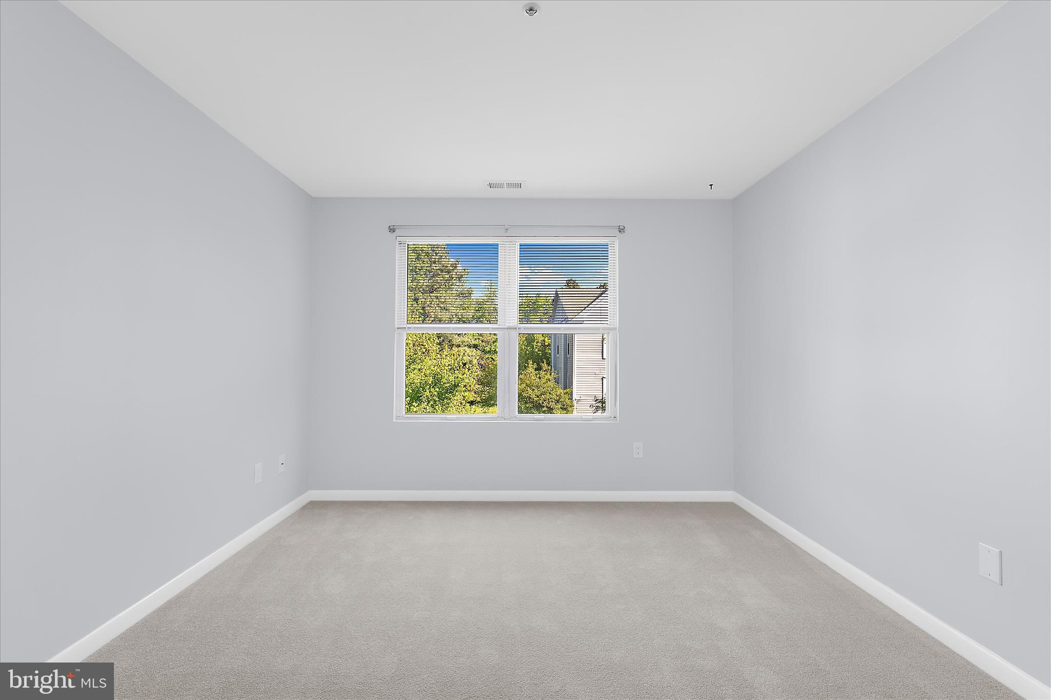ANNAPOLIS OVERLOOK - Residential