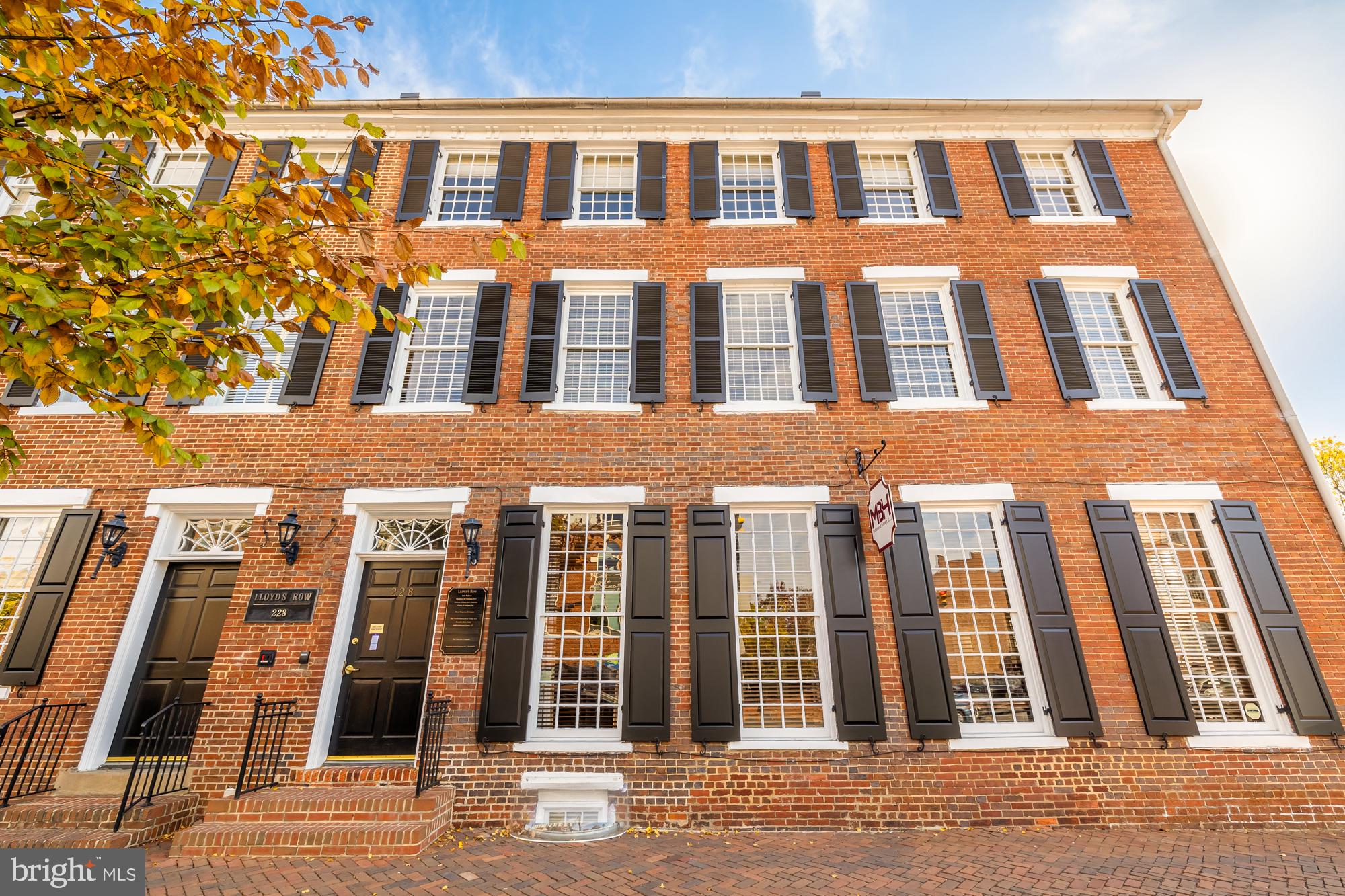 228 S WASHINGTON STREET 100