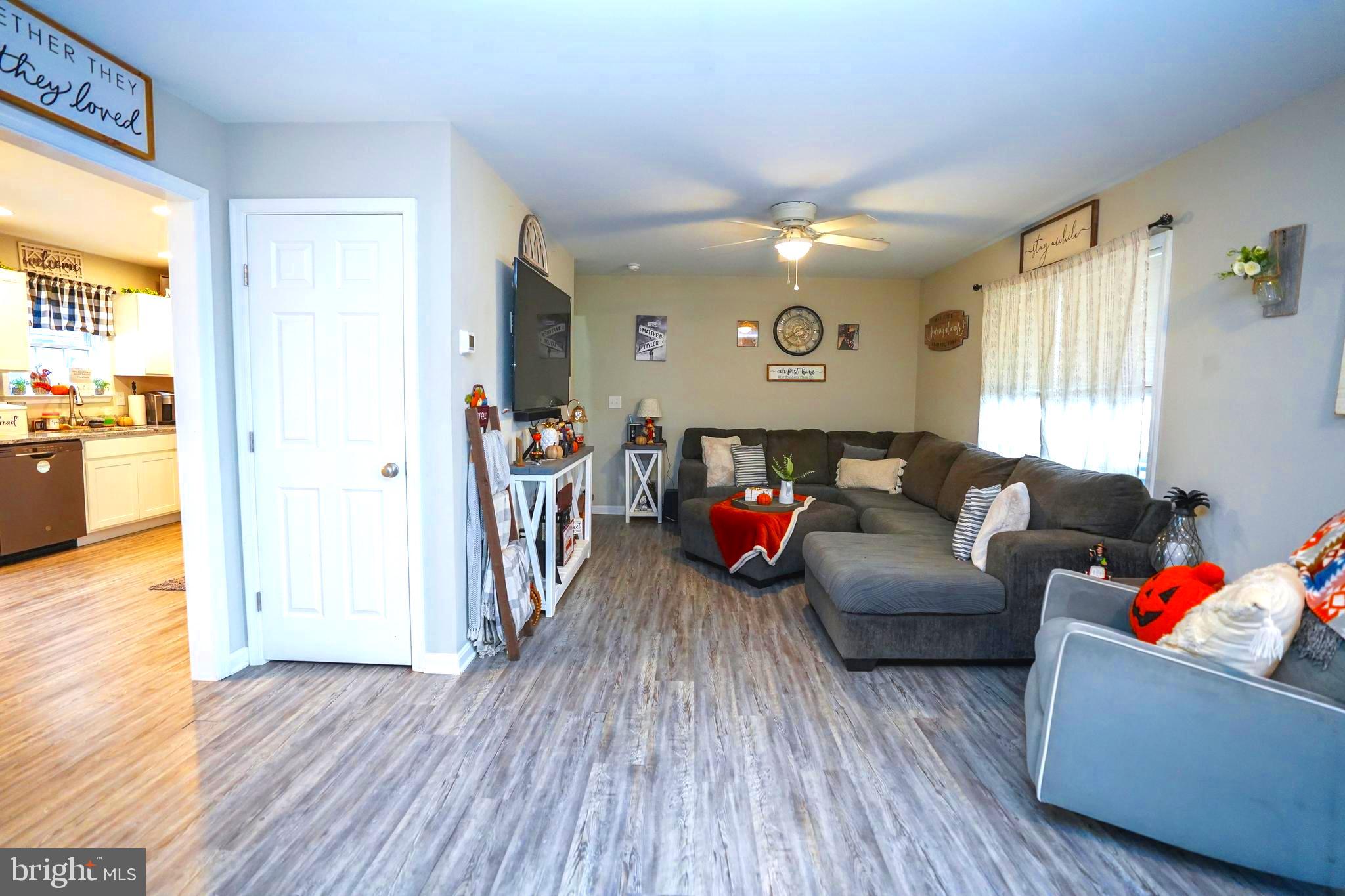 SOUTHERN FLDS - Residential