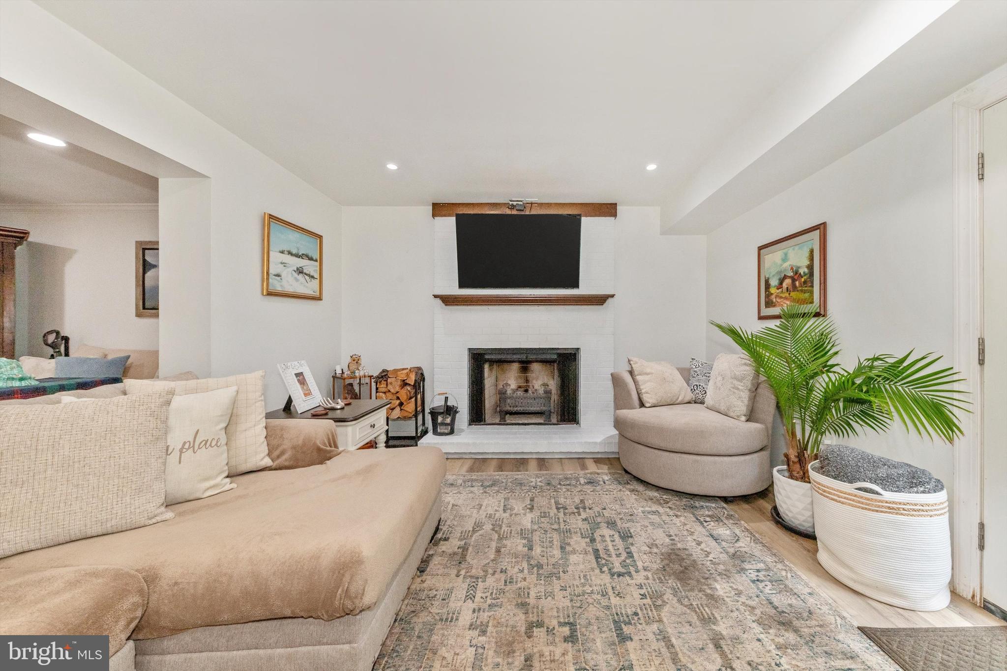 SUGARLOAF ESTATES - Residential