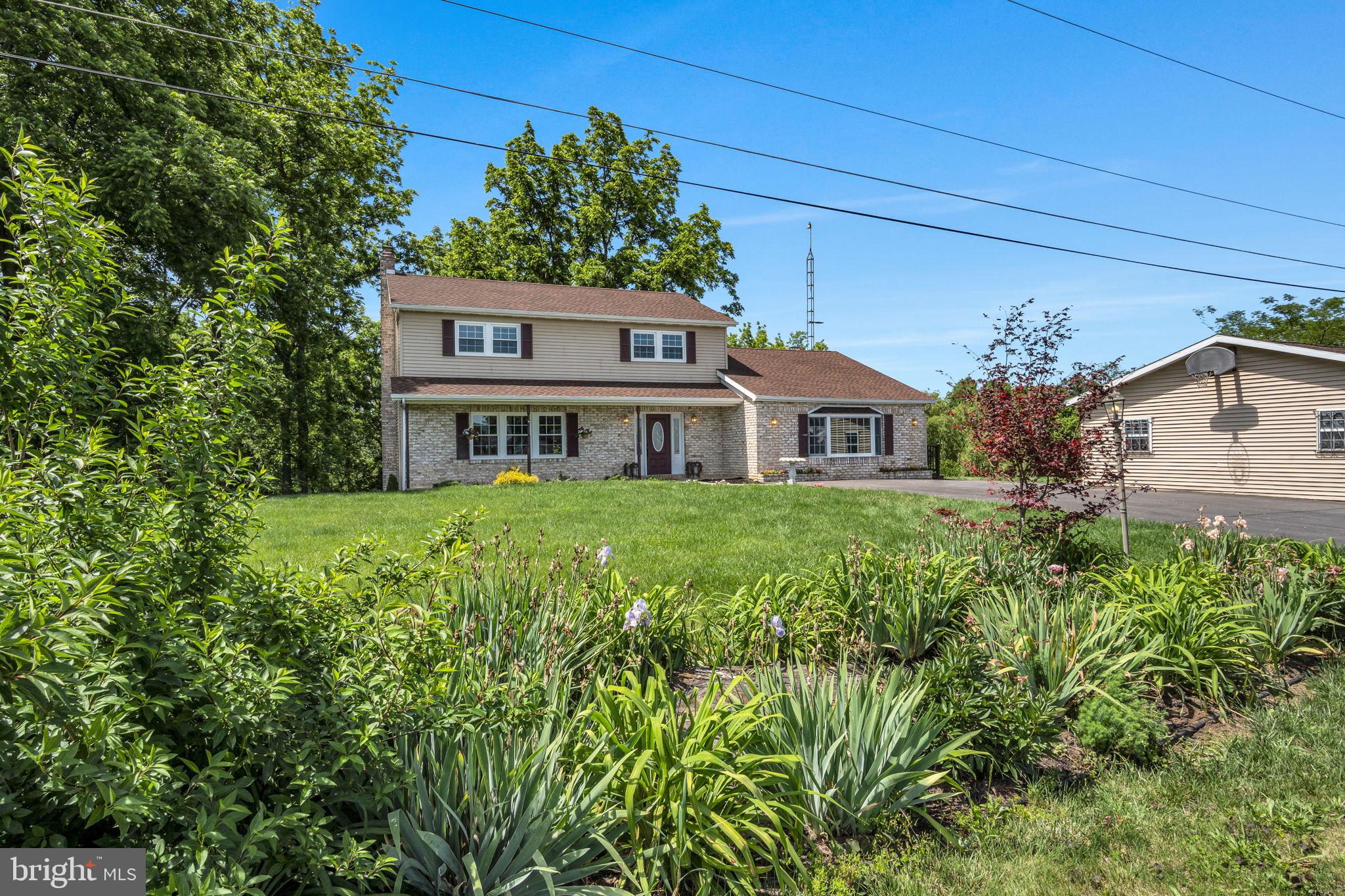 21 LOREE LANE