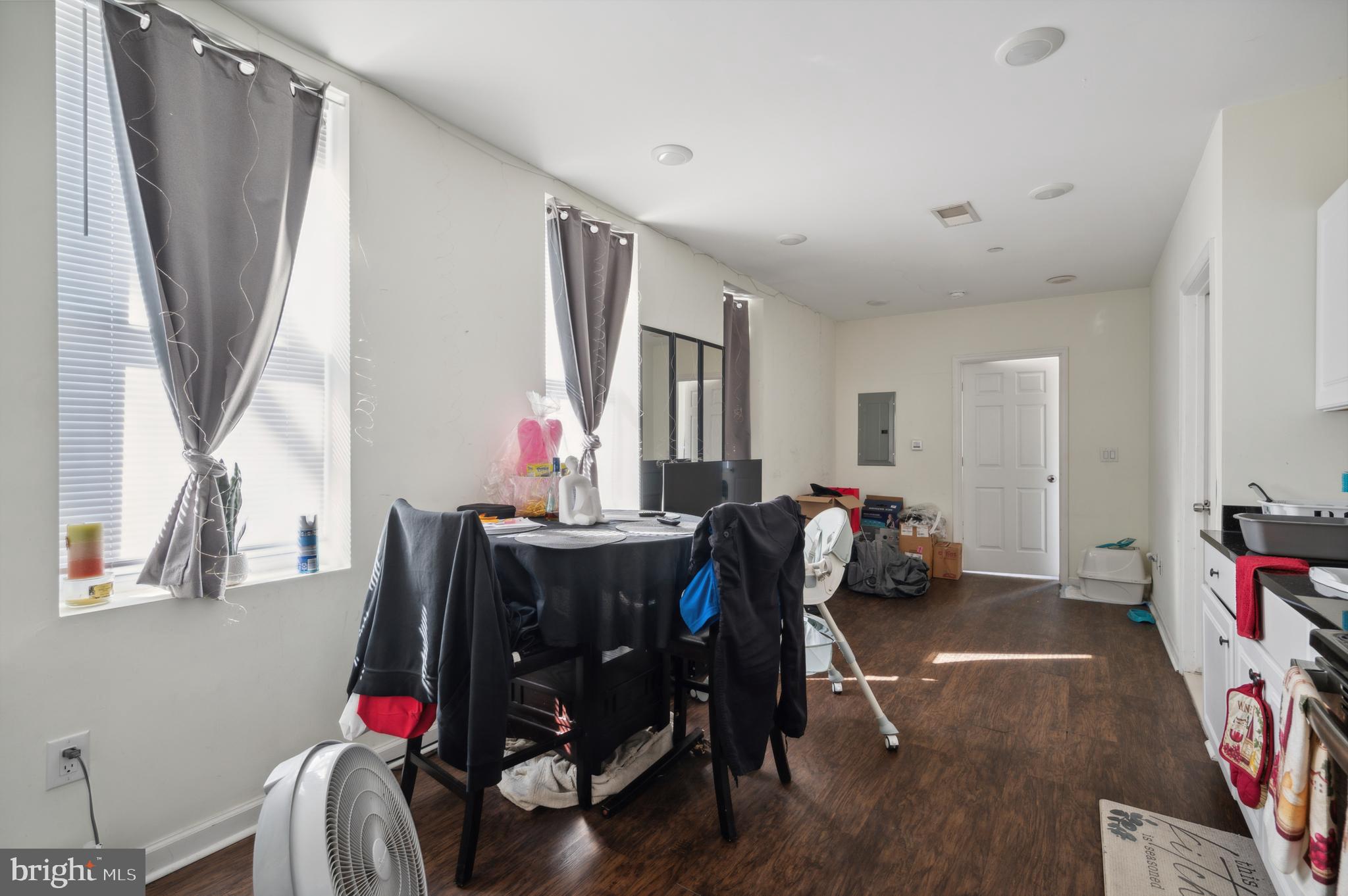 COBBS CREEK - Commercial Sale